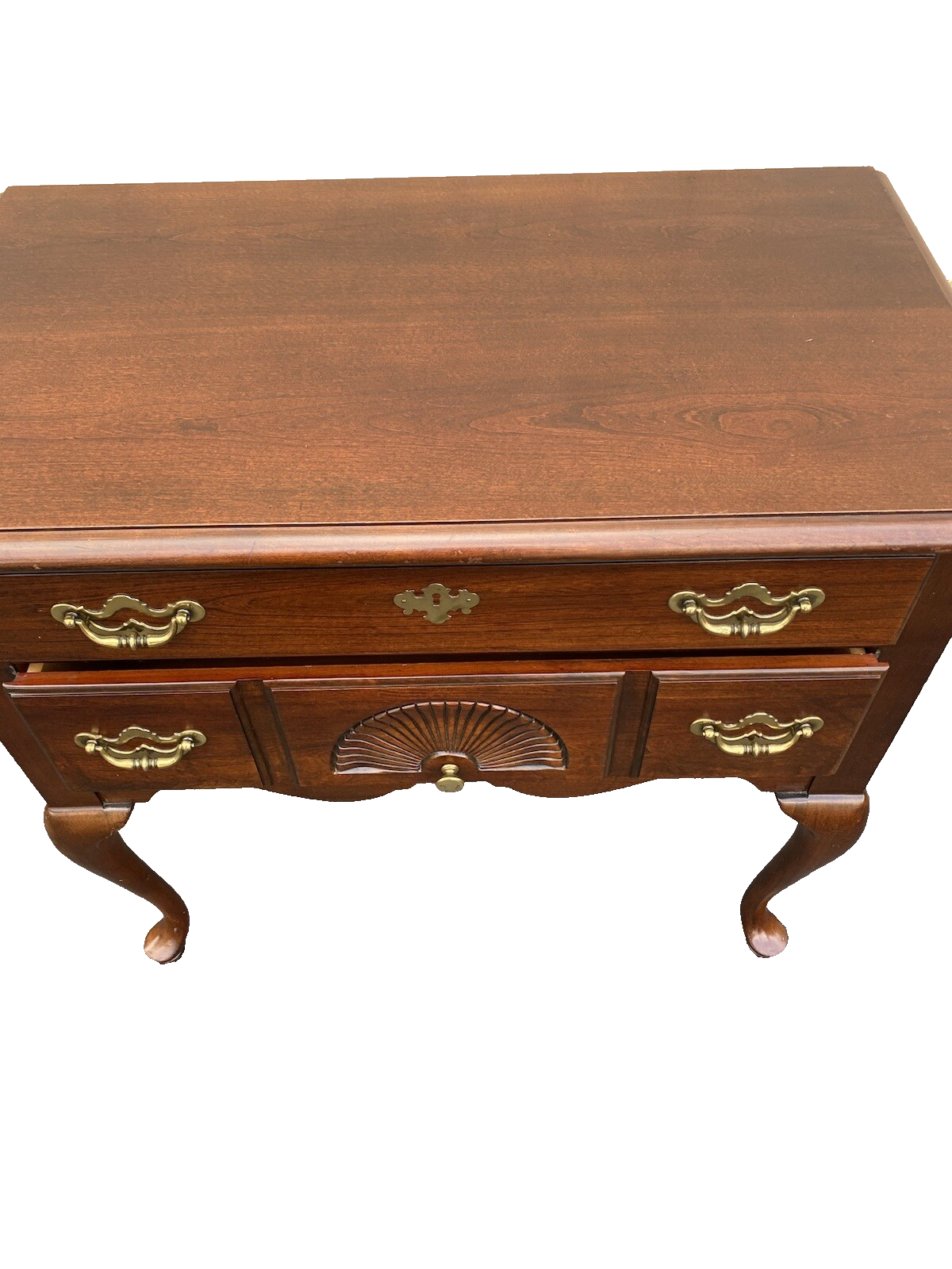 64544 Thomasville Collectors Cherry Queen Anne Low Boy