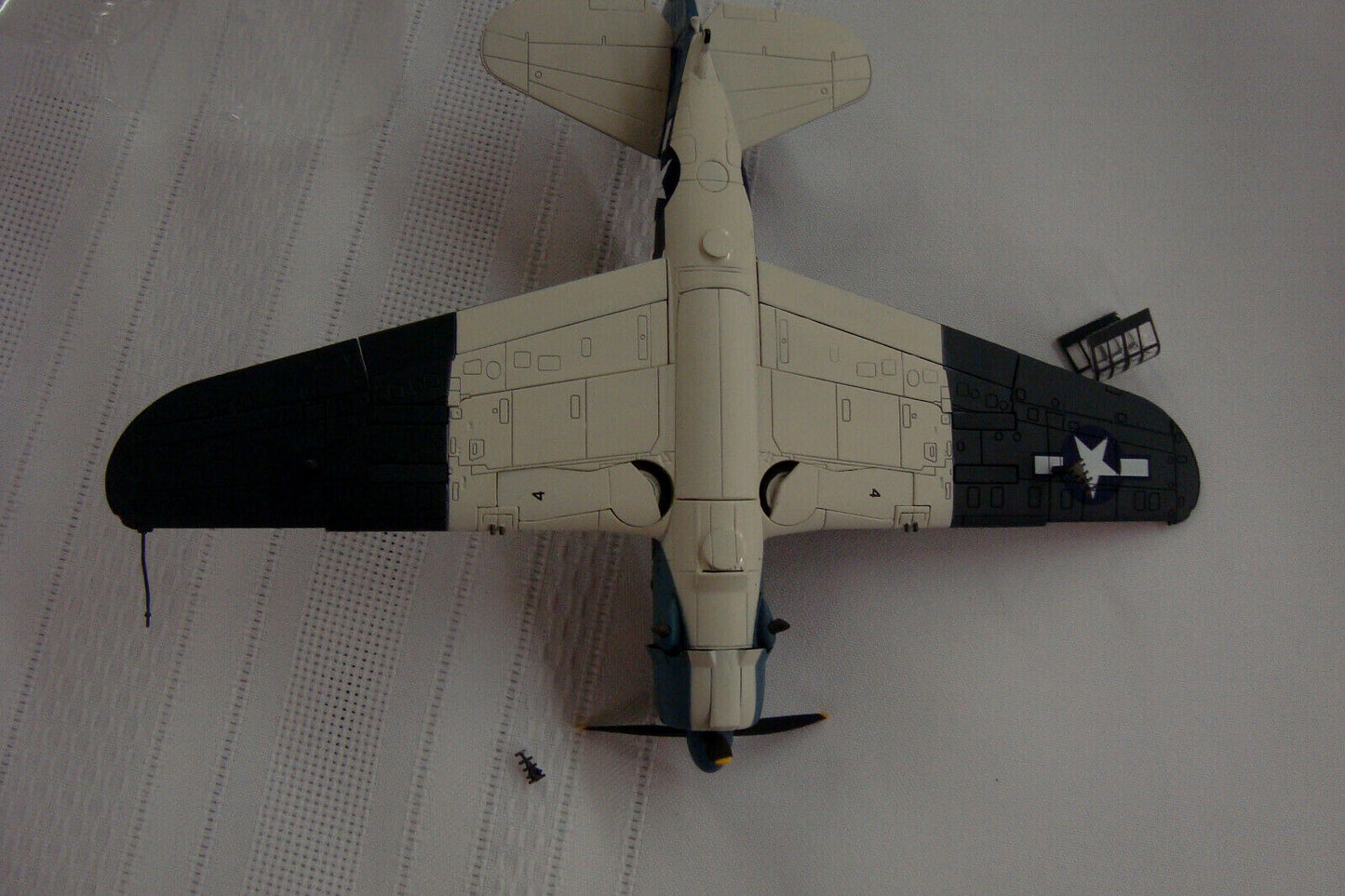 ES20  Very Rare Hobby Master Air Power Series Limited SB2C-1 Helldiver VB-17
