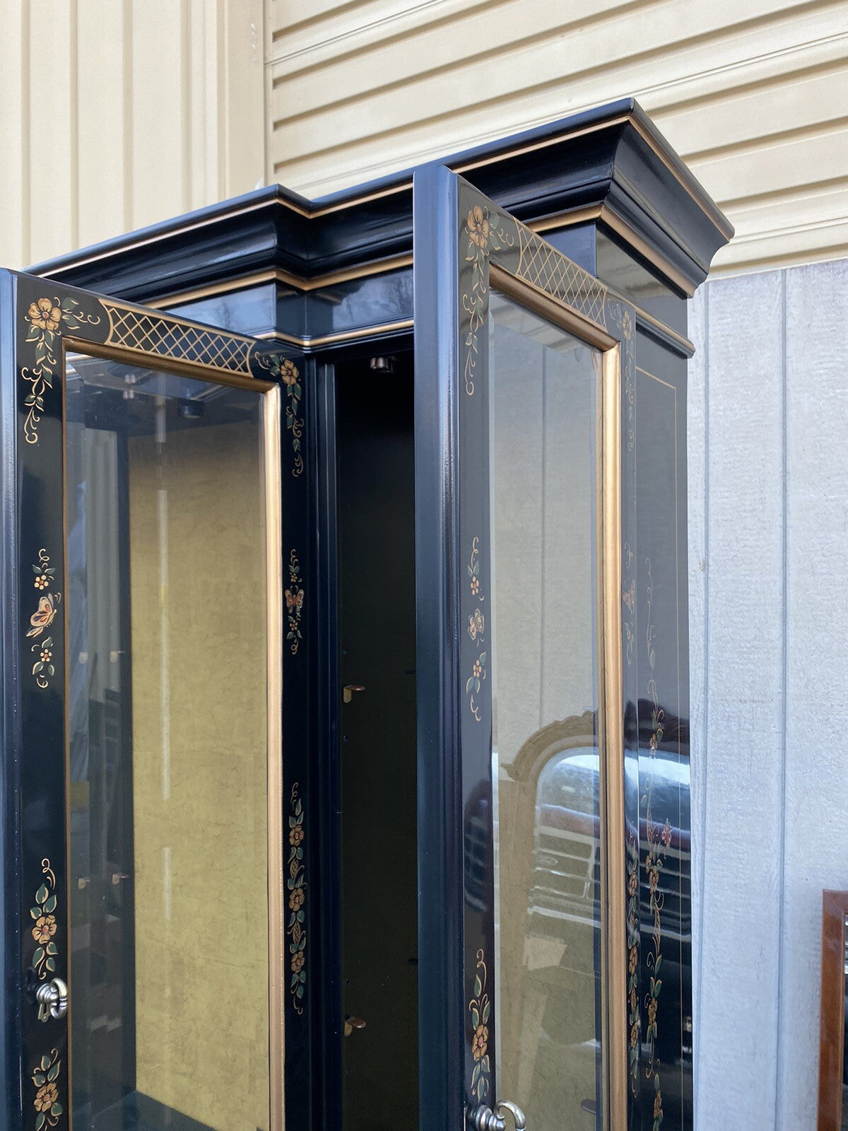 66268  ETHAN ALLEN Oriental Breakfront Curio Cabinet