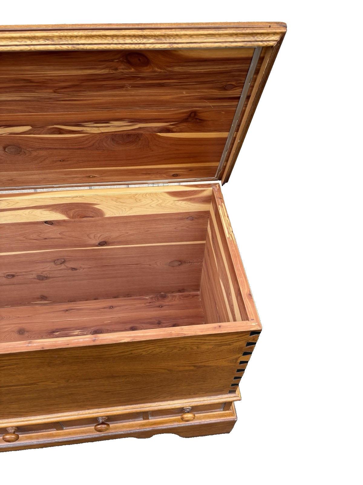 66663   Oak Dovetailed Blanket Storage Chest