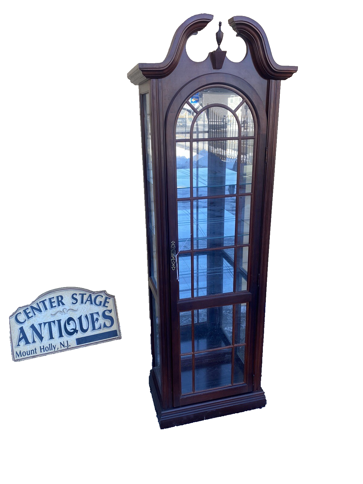 64556 PULASKI Furniture Curio China Cabinet