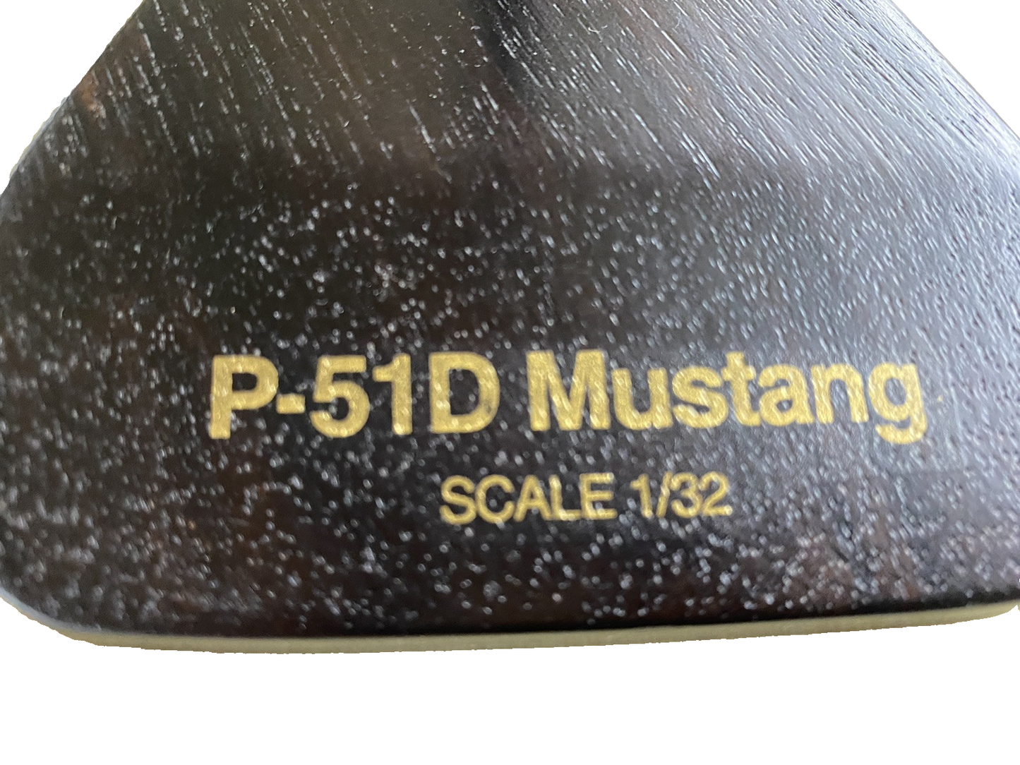 ES 221:  PS -51 D Mustang  Airplane  Scale 1/32 Big Beautiful Doll   14 1/2 Wing
