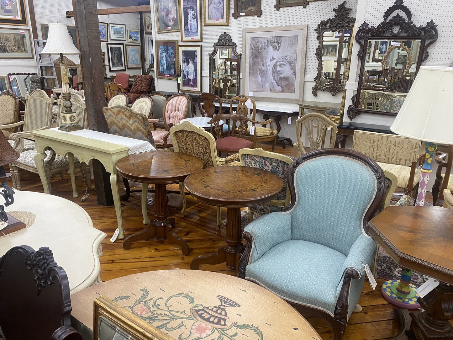 66207   Fancy Hand Carved Mahogany Corner Chair Northwind Lion   Faces VERY RARE