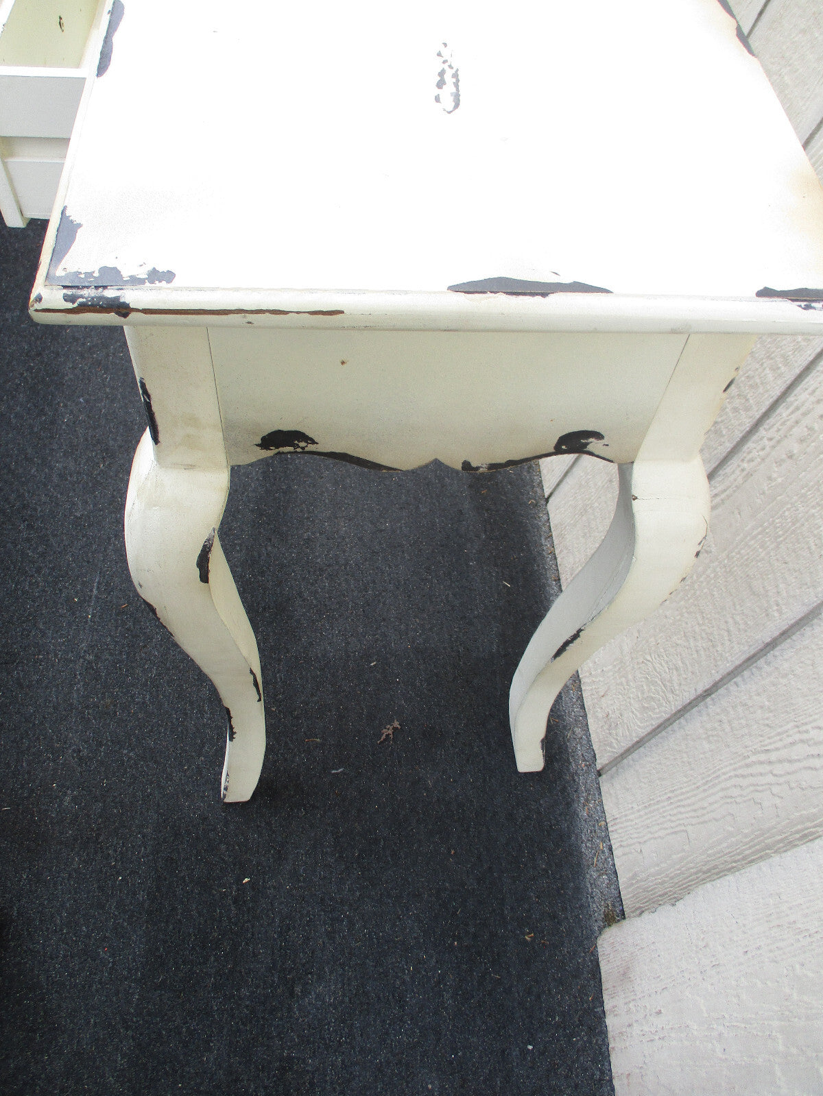 64249 Decorator White French Country Sofa Hall Table 