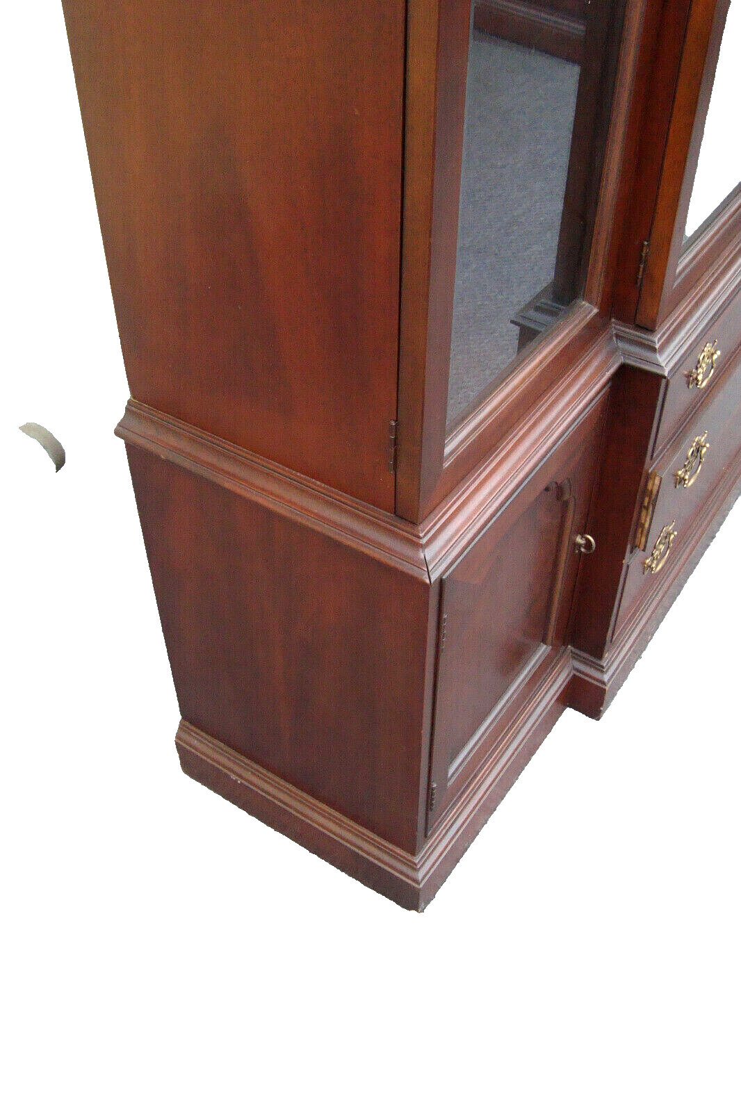 54050 HICKORY Furniture  American Masterpiece Breakfront China Cabinet Curio