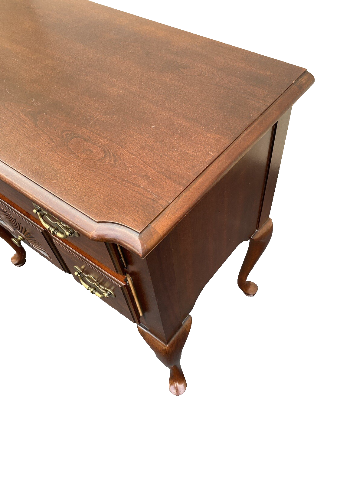 64544 Thomasville Collectors Cherry Queen Anne Low Boy