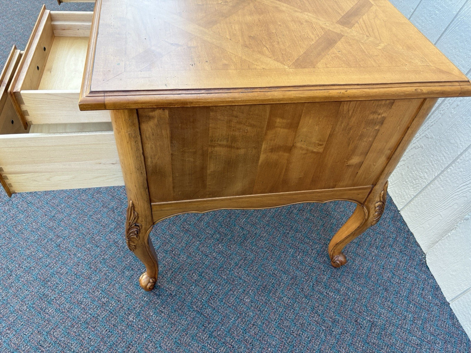 67158  Maple ETHAN ALLEN Executive Desk