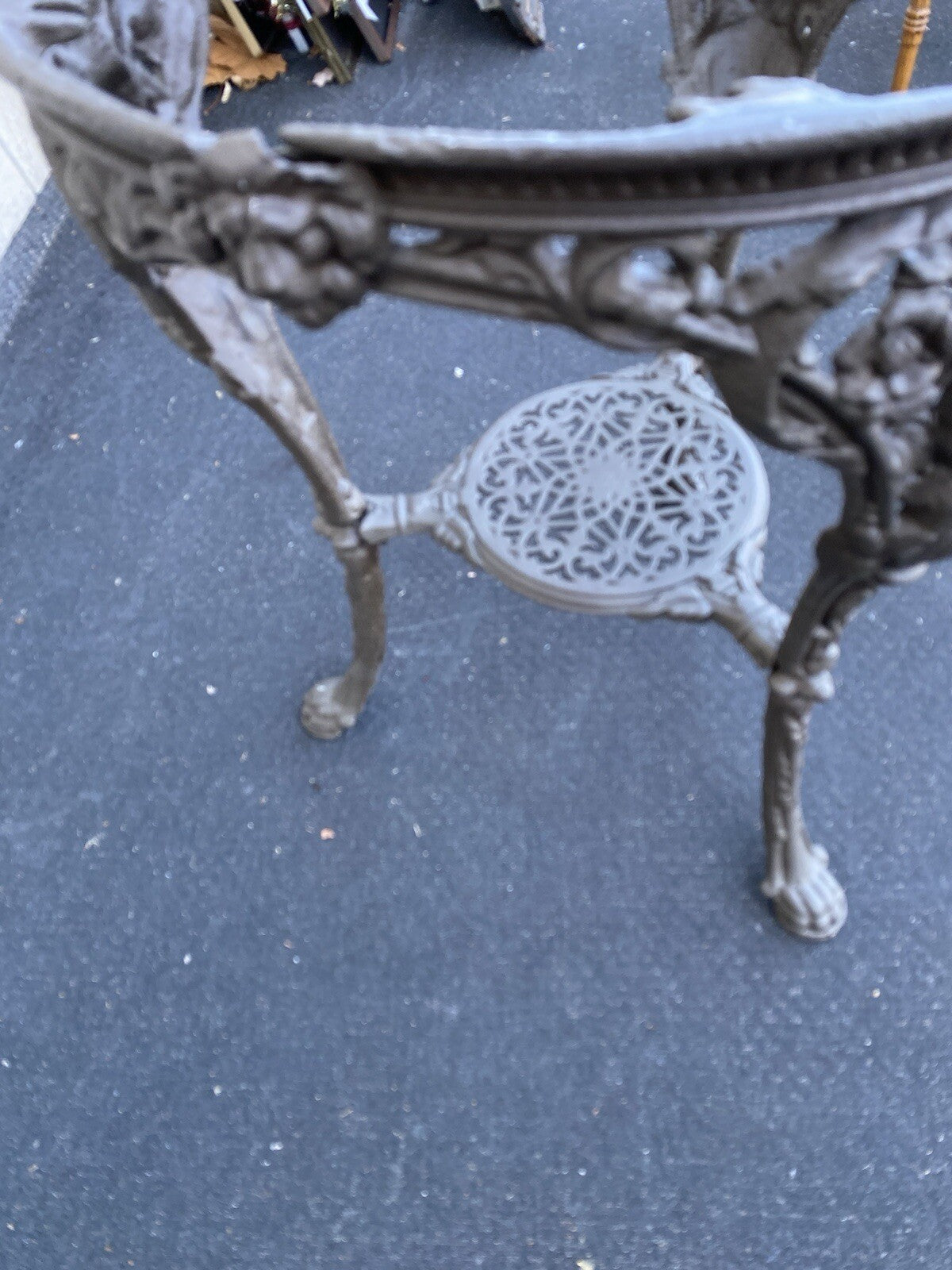 66135 Quality Cast Iron Figural Table with Glass Top