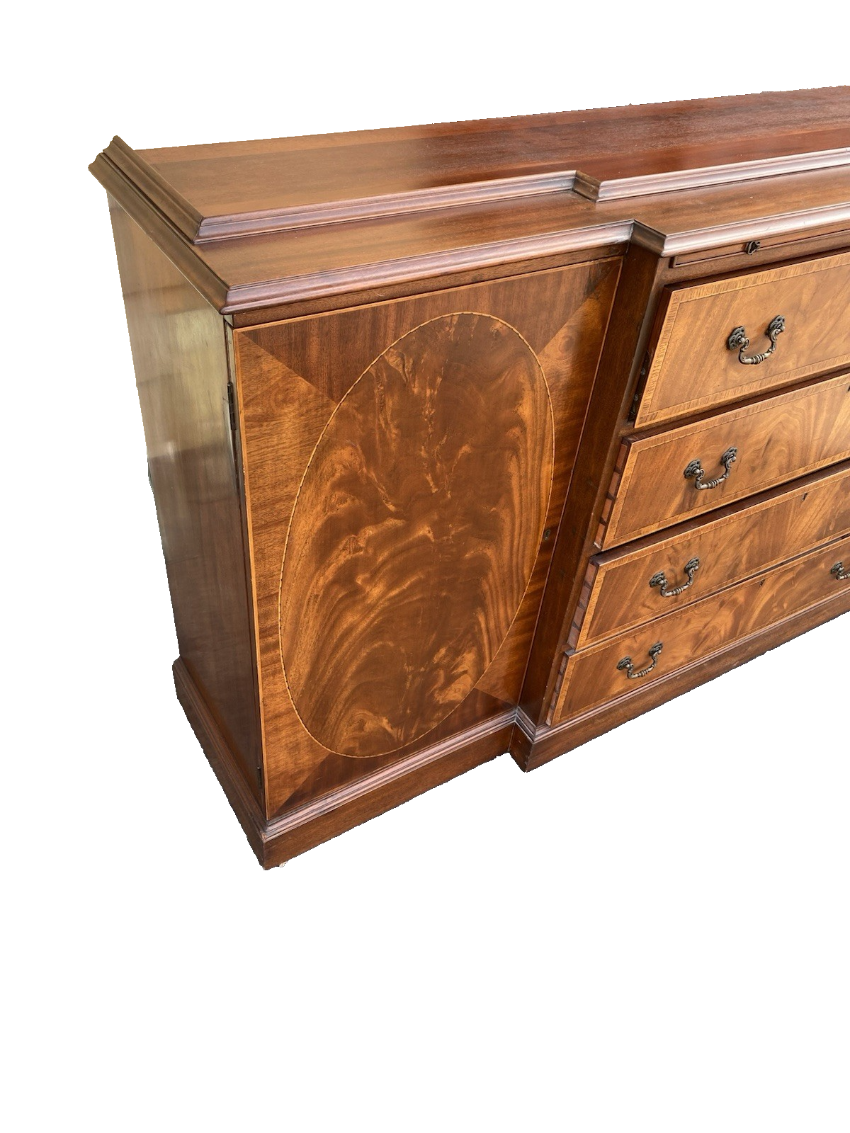 66586   QUALITY Inlaid Sacks MARLBORO MANOR  Breakfront China Cabinet