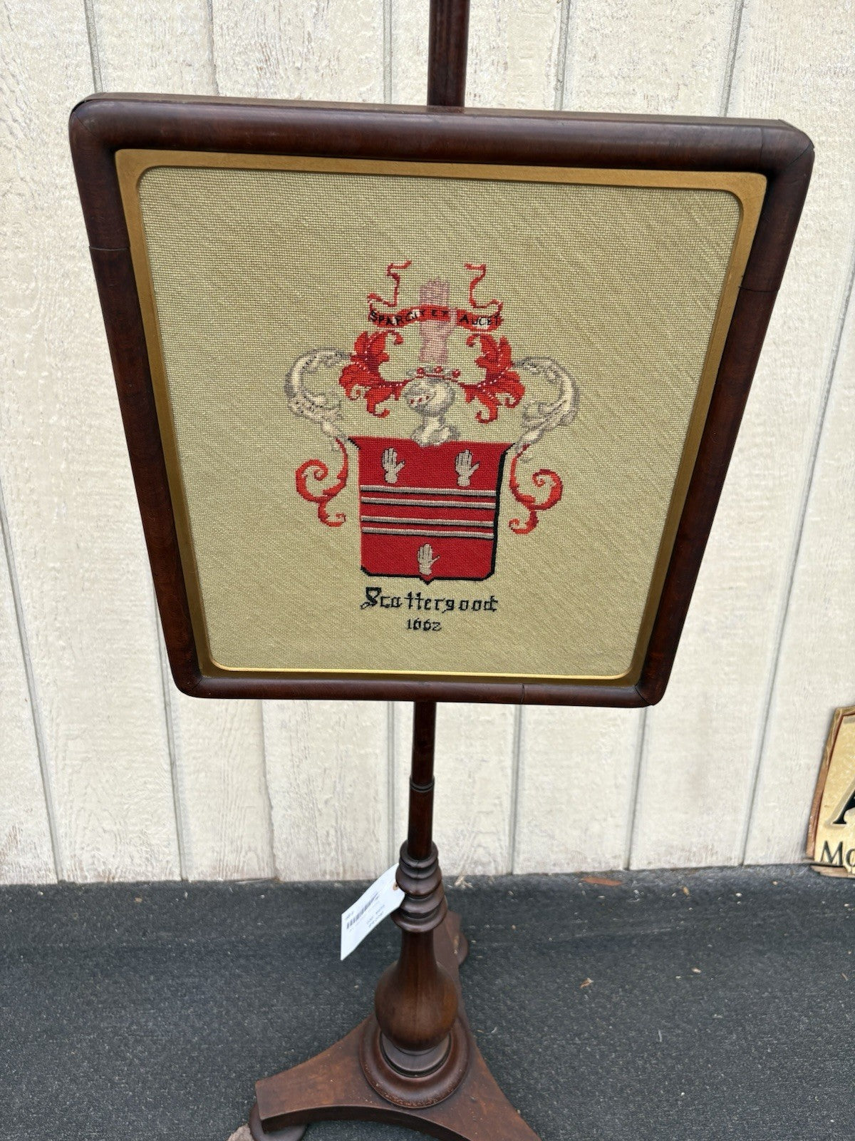 66633 Antique Empire  Needlepoint Fireplace Fire Screen