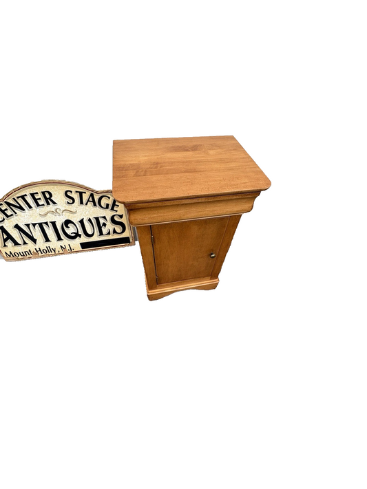 67047 Maple Nightstand End Table Stand
