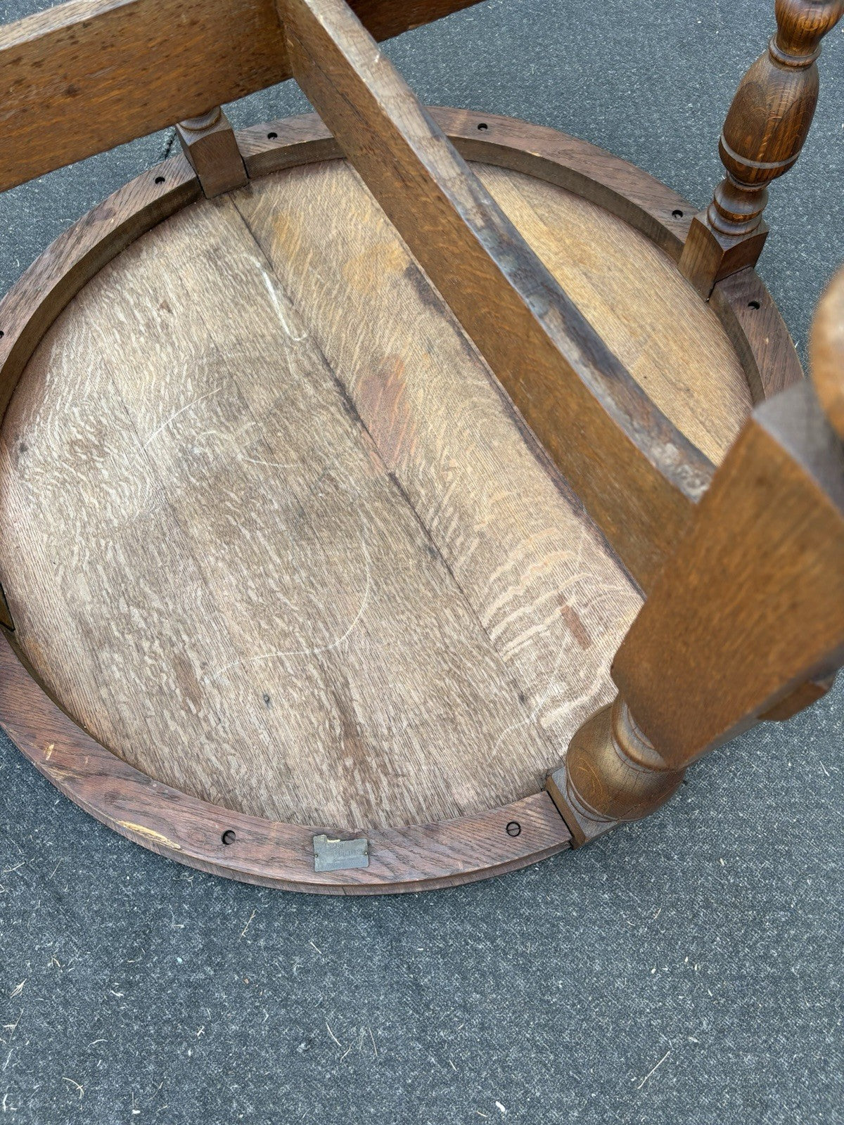 66884 QUAINT Stickley Round Dining Table Foyer Stand