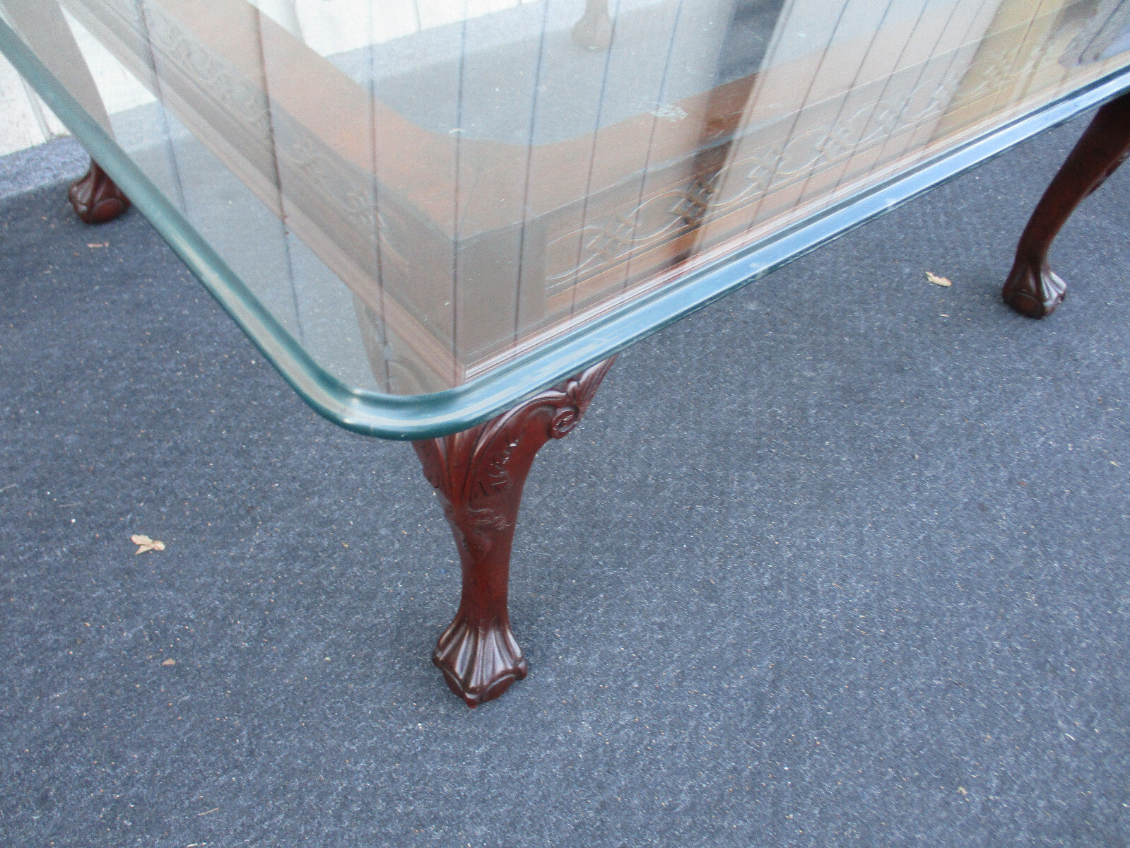 63903 Solid Mahogany Chippendale Glass Top Coffee Table Stand