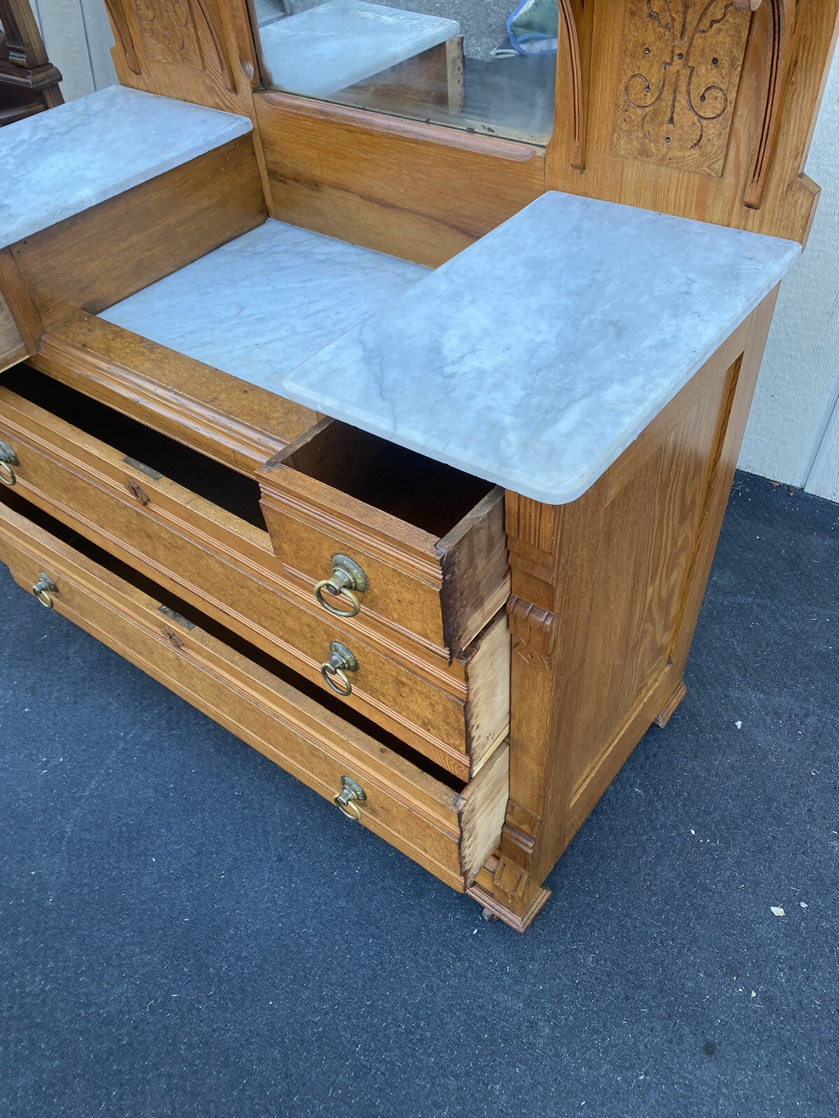 65166 Antique Victorian Oak Dresser with Mirror