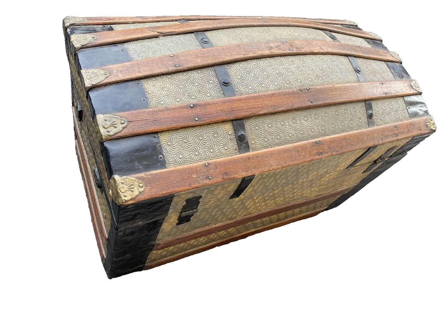 65518   Antique Dome Top Trunk Storage Chest