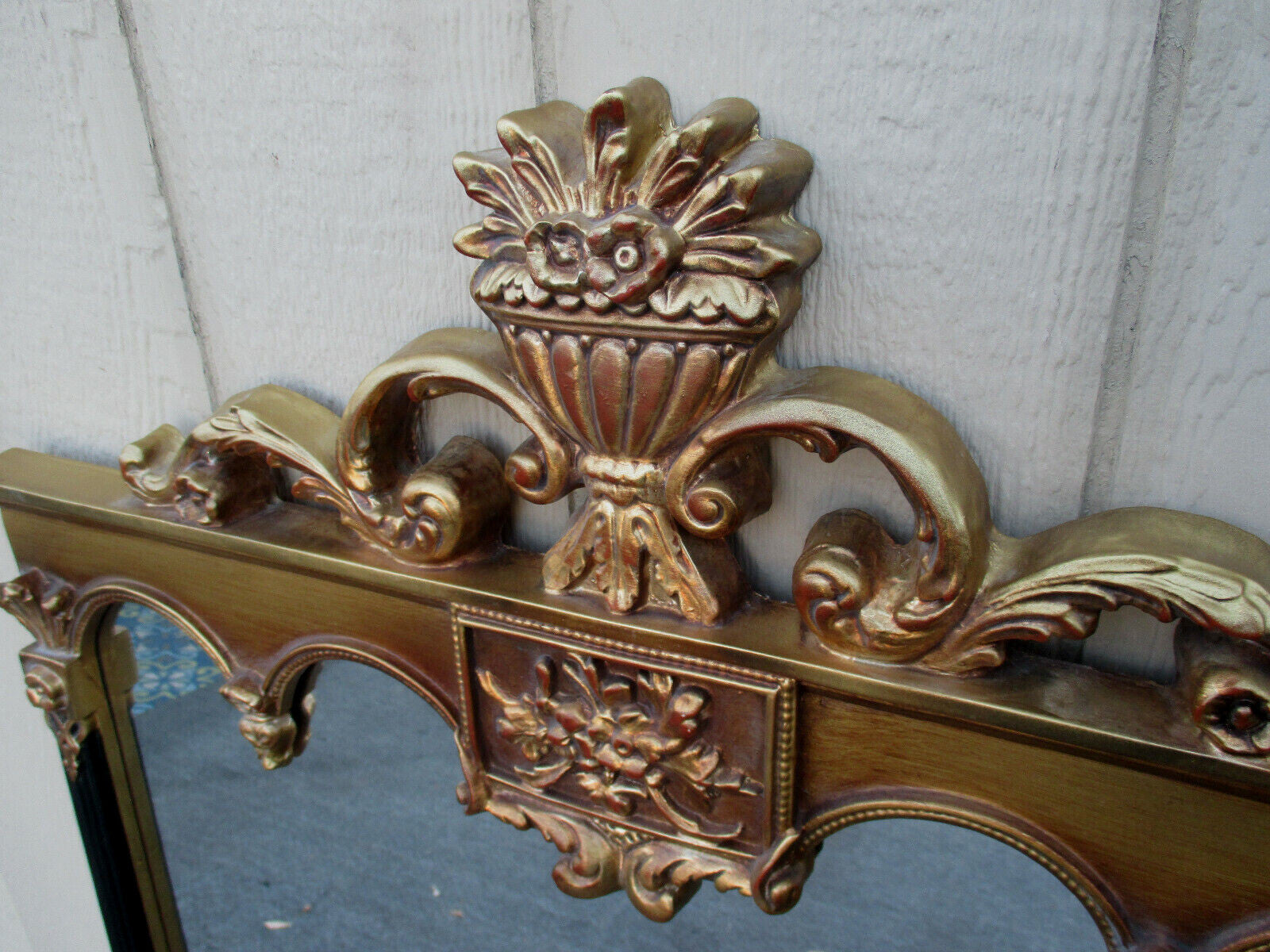 62589   Gold GARDNER  Decorator Mirror