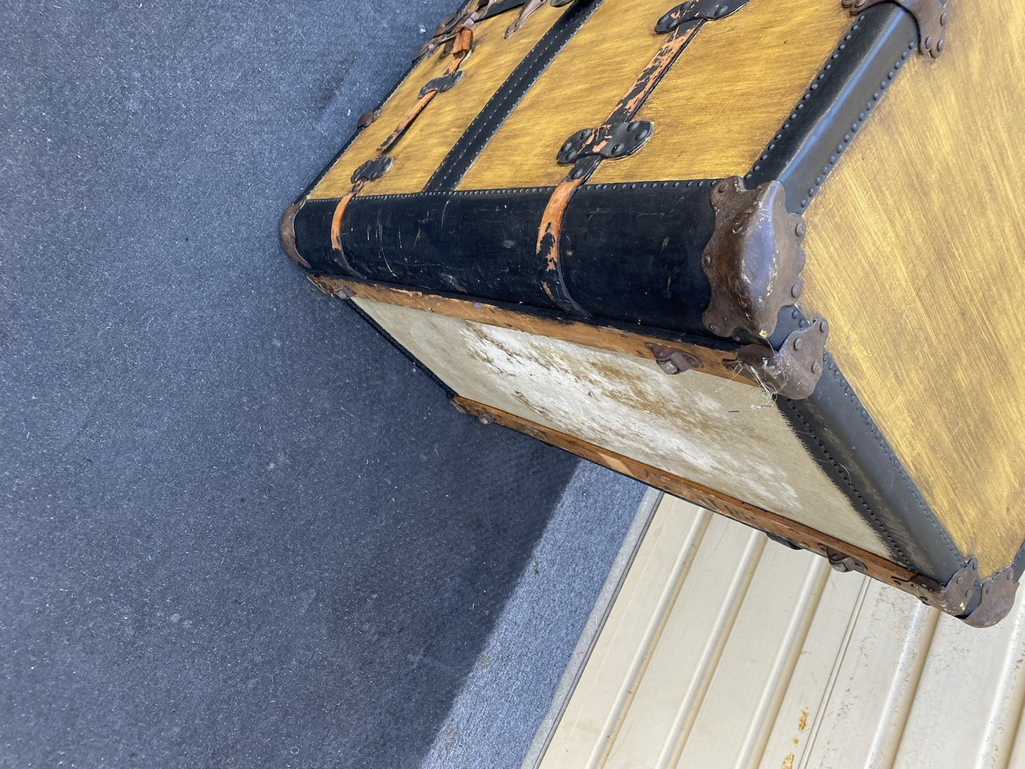 65593 Large Vintage Storage Blanket Hope Chest Trunk