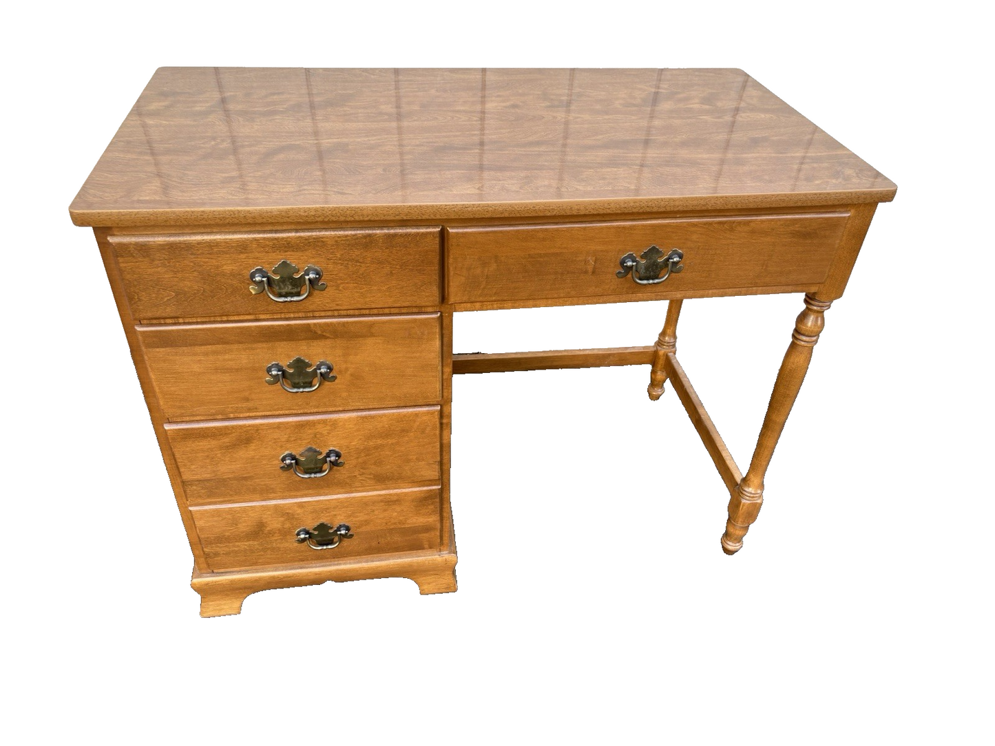 66812  ETHAN ALLEN Maple Office Desk Vanity