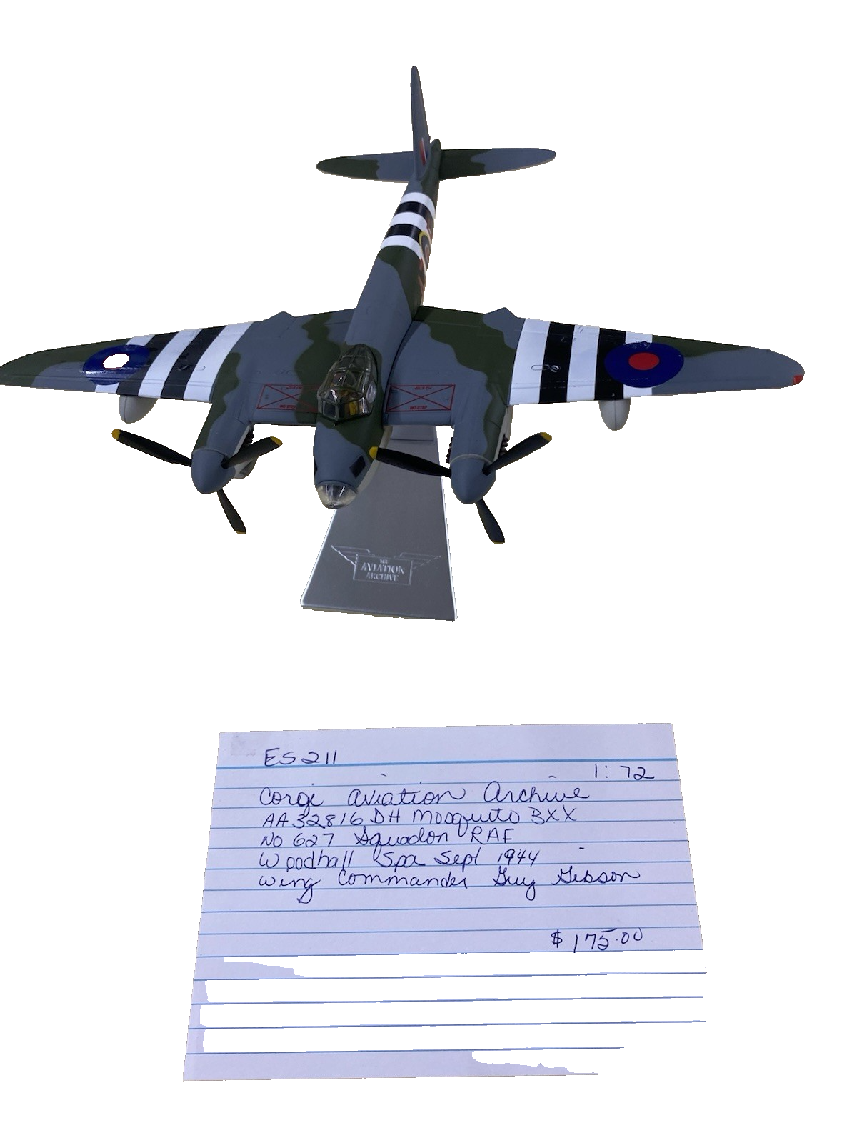 ES  211:  Corgi Aviation Archive AA32816 DH Mosquito BXX No 627 Squadron RAF