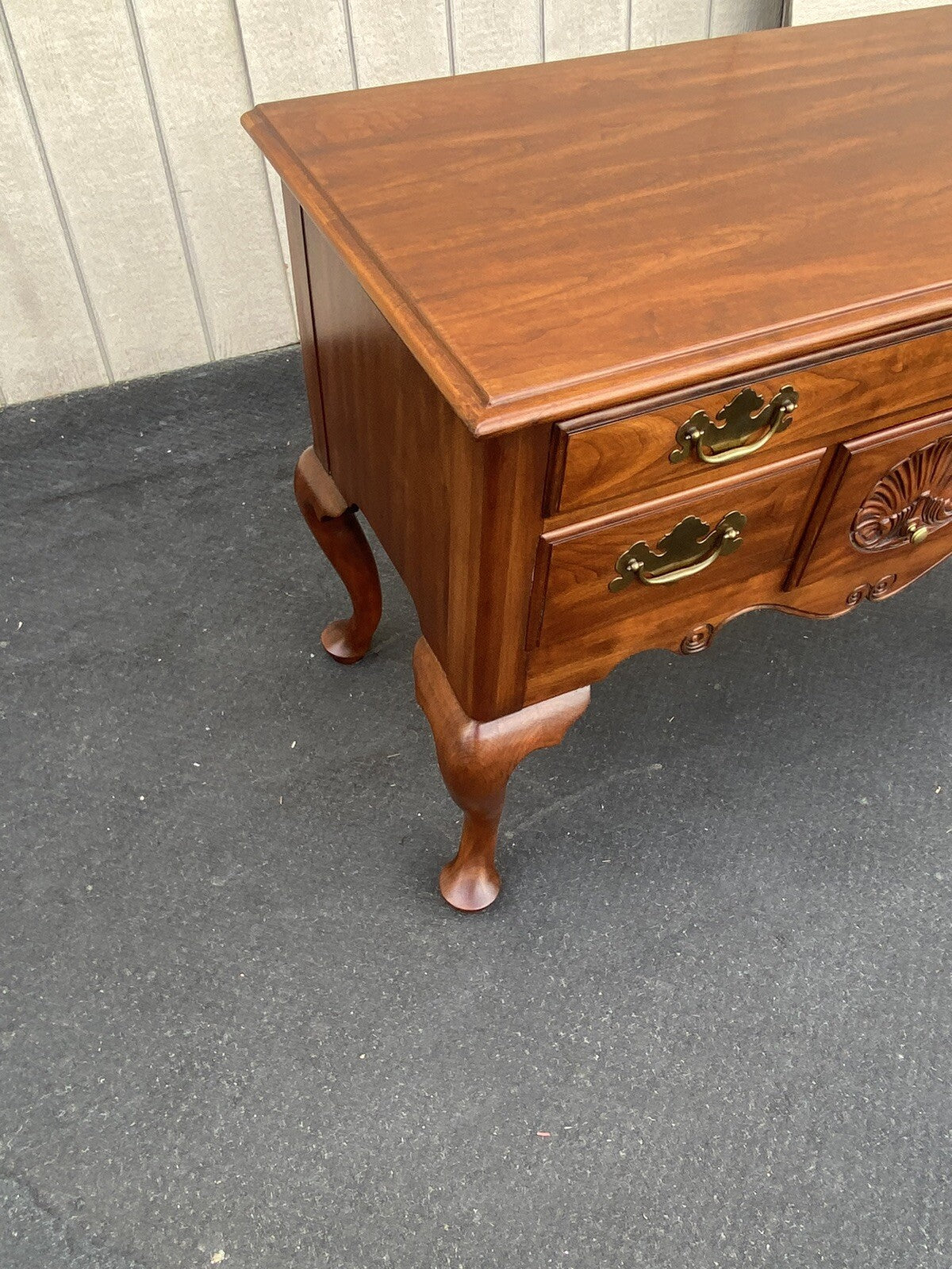 65416 HENKEL HARRIS Queen Anne 2 Piece Highboy Chest Dresser