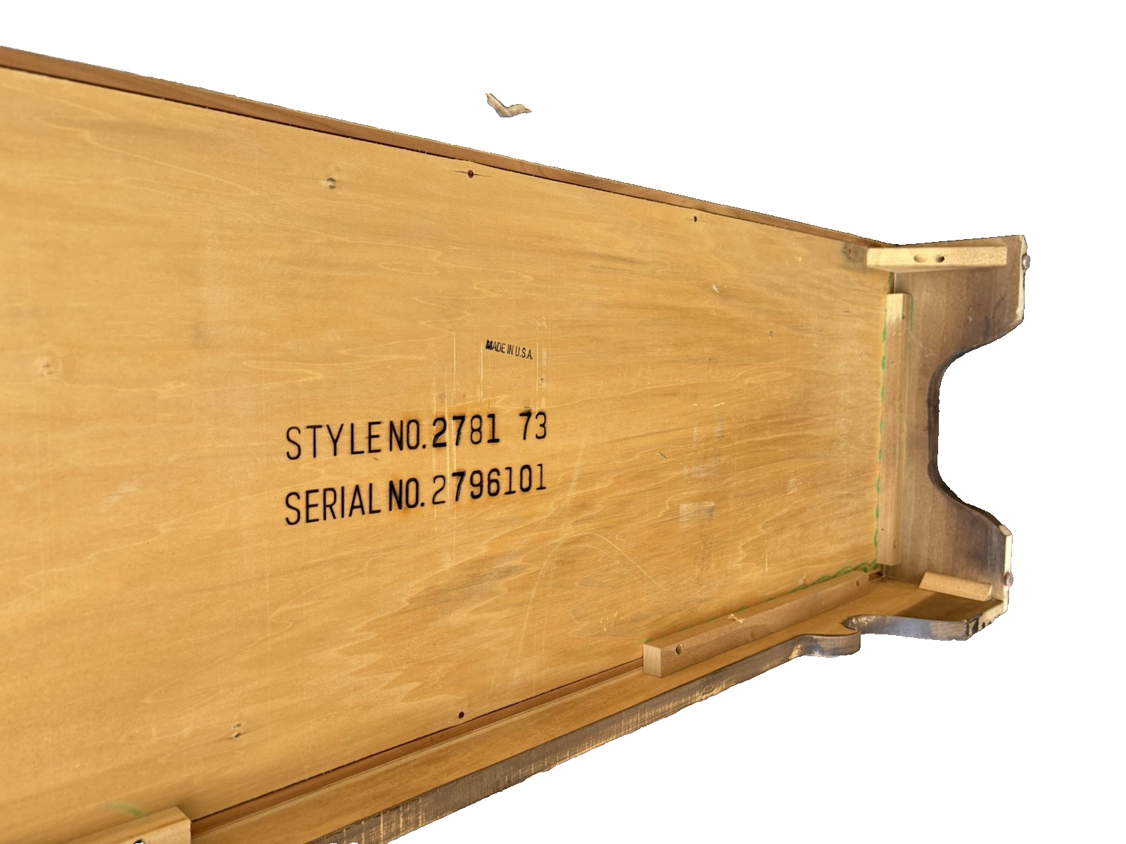 66663   Oak Dovetailed Blanket Storage Chest