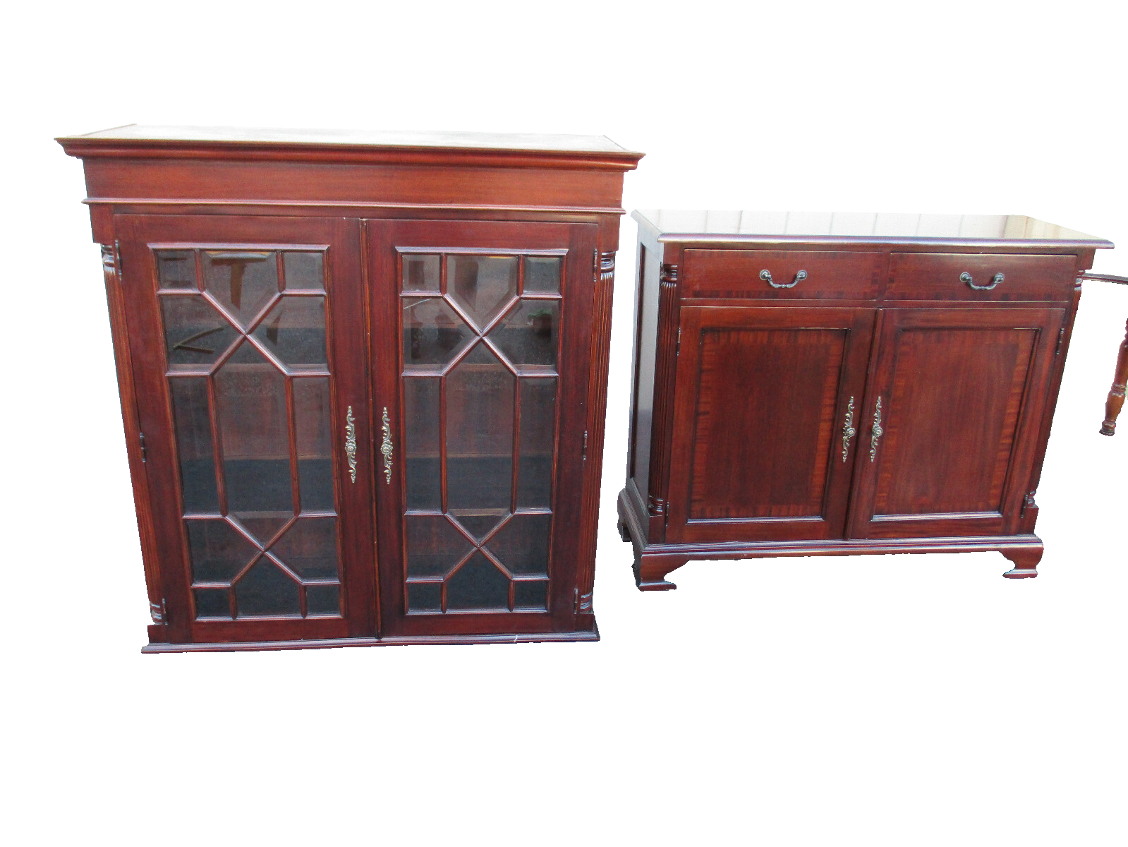 62867    Mahogany Curio China Cabinet