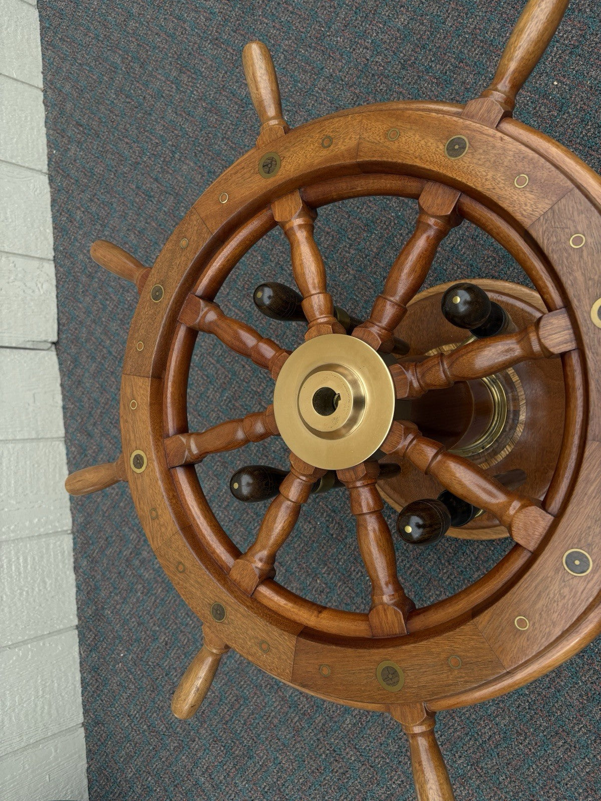 67164 Original Ships Wheel With Glass Top Coffee Table