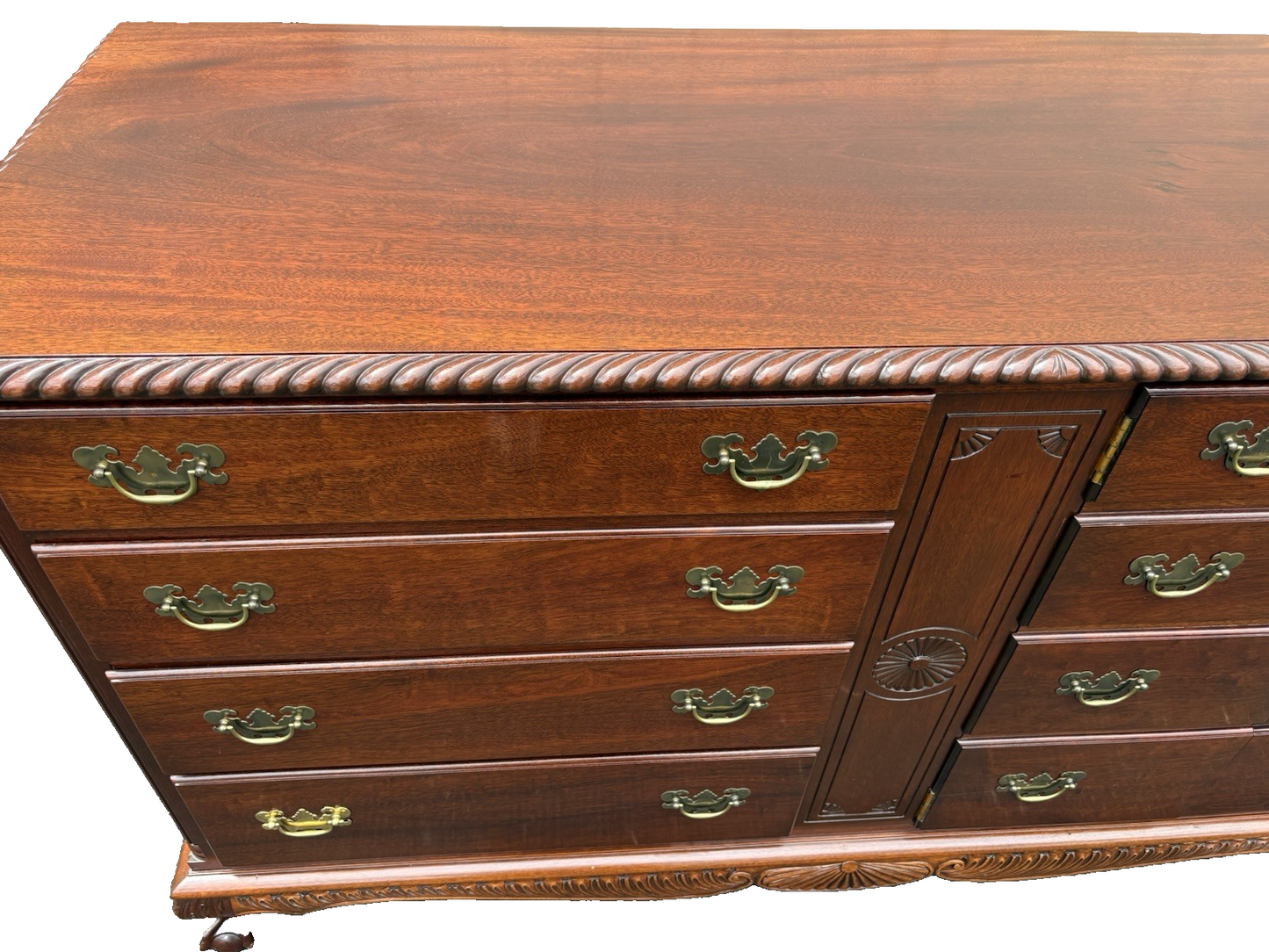 00001 Antique Mahogany Dresser Cabinet Chest