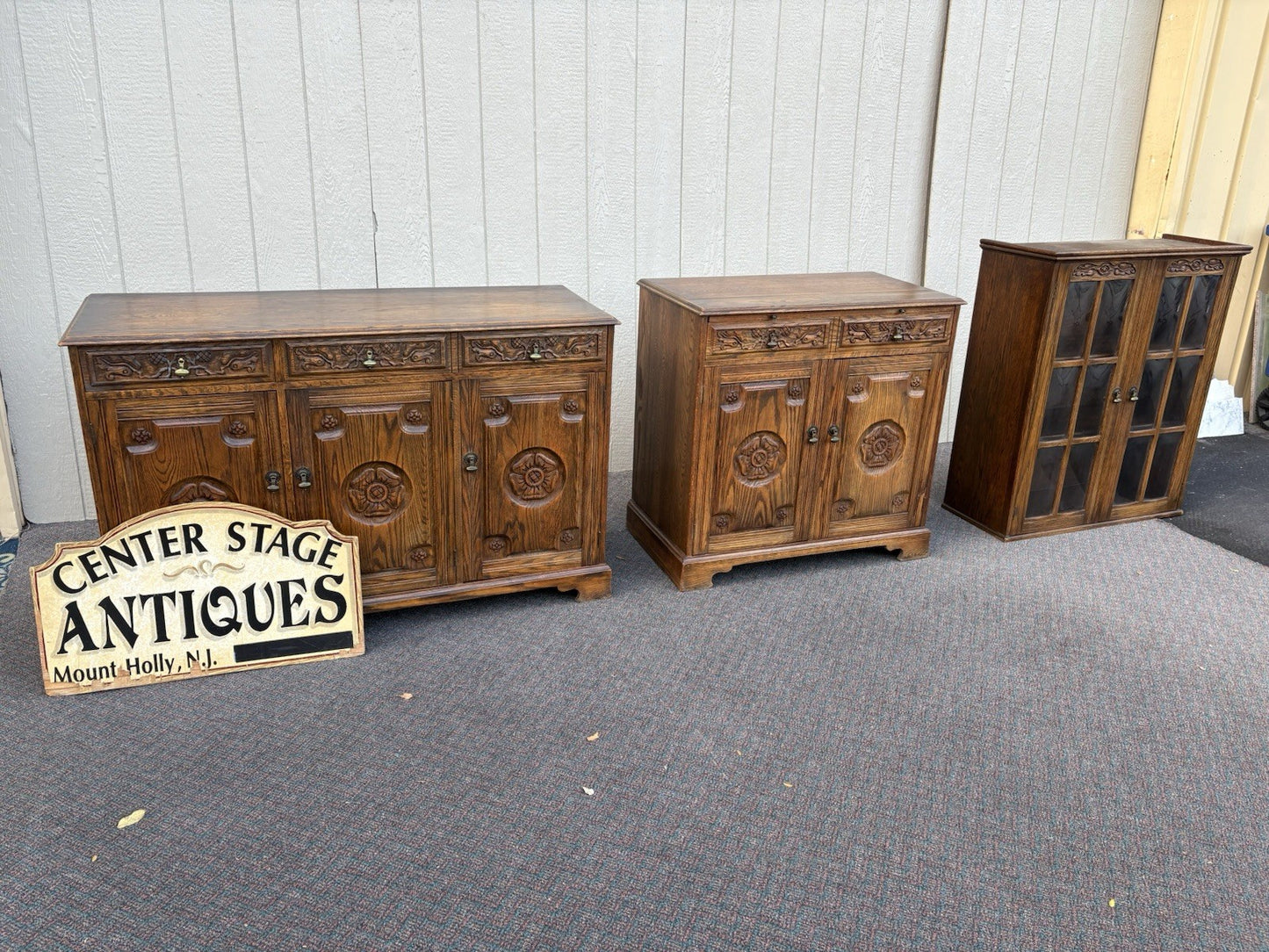 67134 FEUDAL Oak Sideboard Server Cabinet