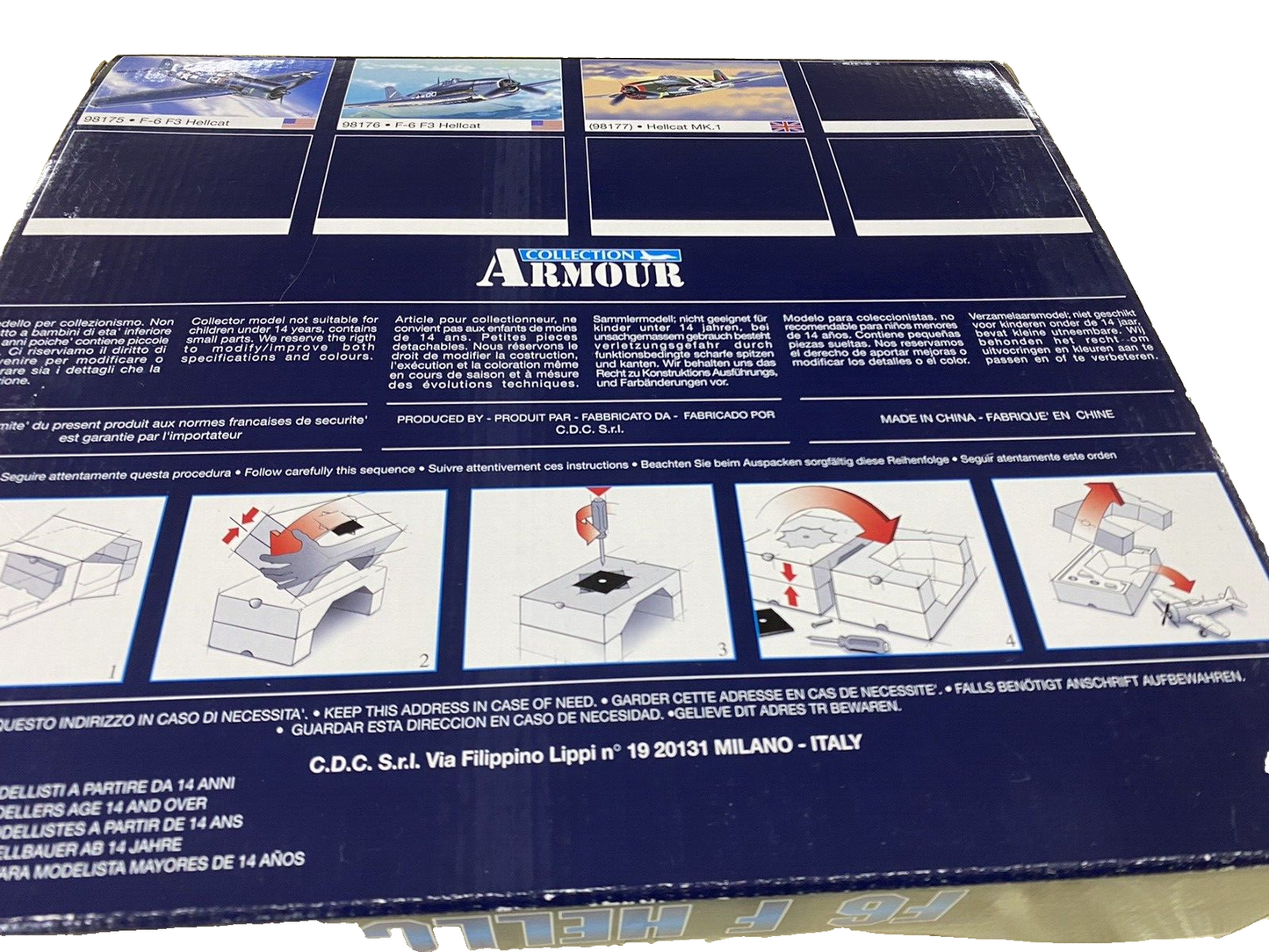 ES 309:  DIECAST ARMOURS Colllection F M 98174 U S NAVY WW II ACE F4F5 Hell CAT