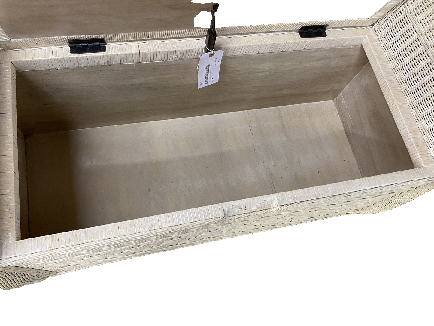 65532 Wicker Blanket Chest Storage Cabinet PIER 1 ??