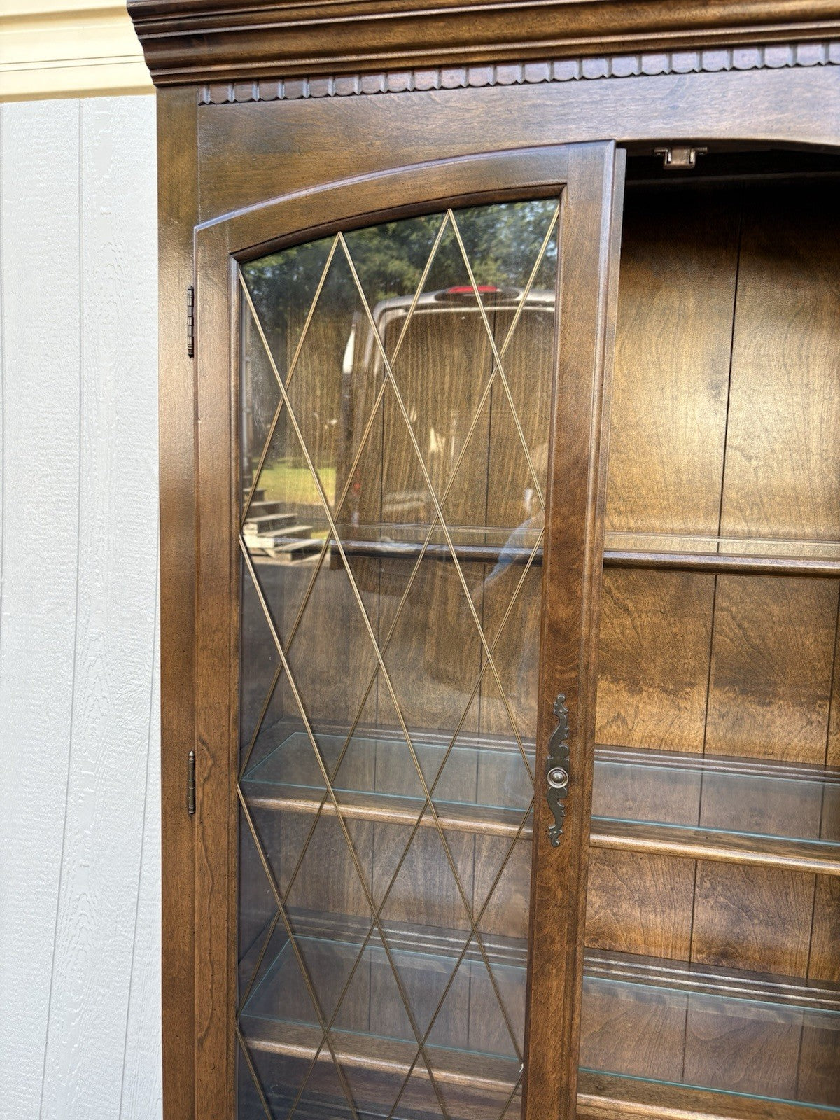 66953 Maple ETHAN ALLEN Curio China Cabinet Bookcase