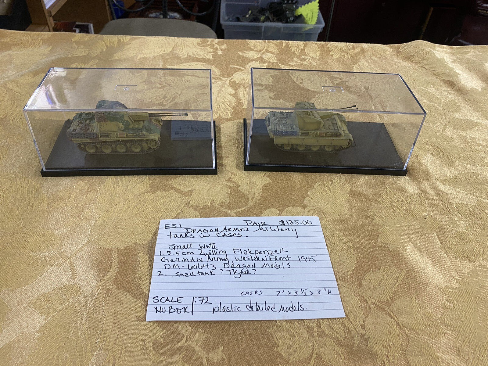 ES 1:   2 Dragon Armor Military Tanks in Case Western Front 1945