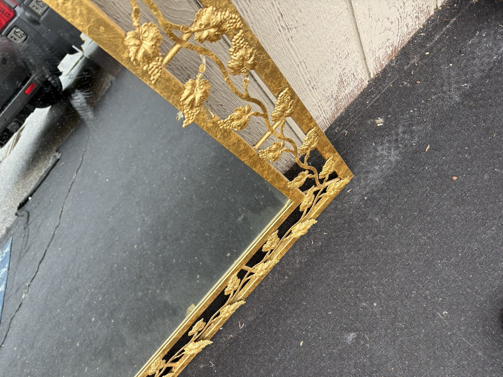 66706 Fancy Gold Decorator Metal Mirror with Leafs