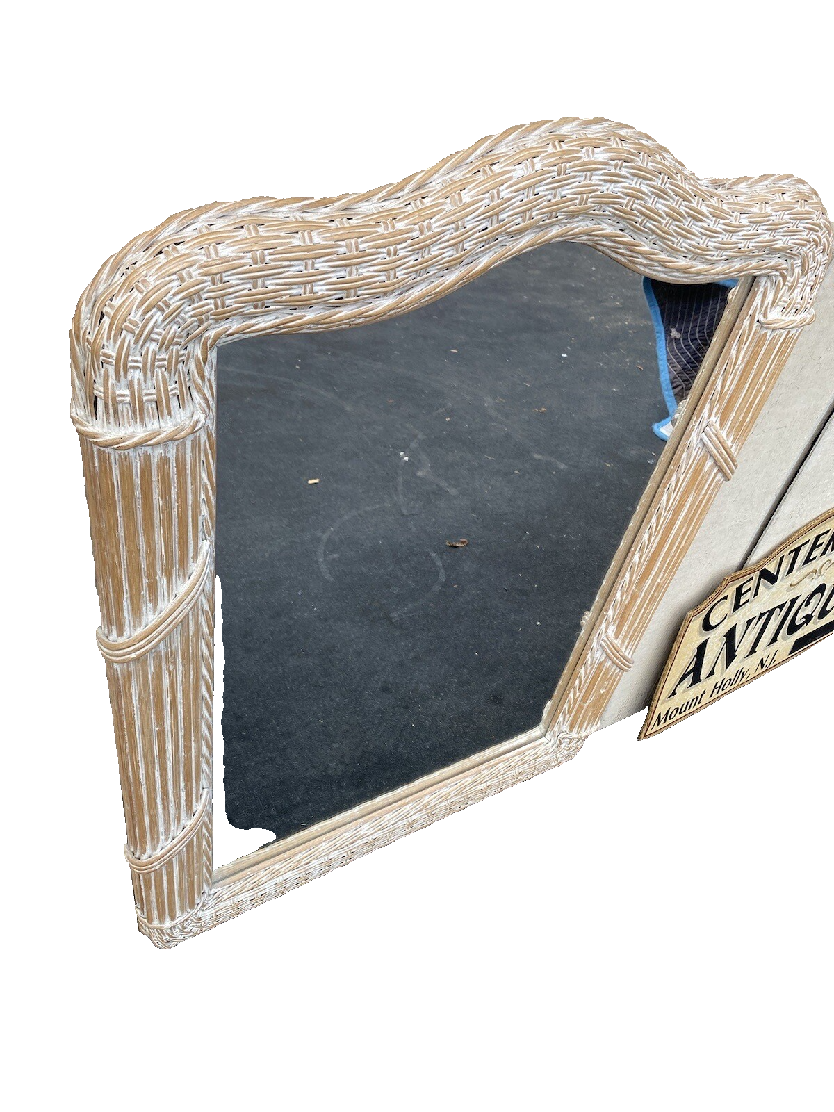 64674 Wicker Decorator Accent Mirror