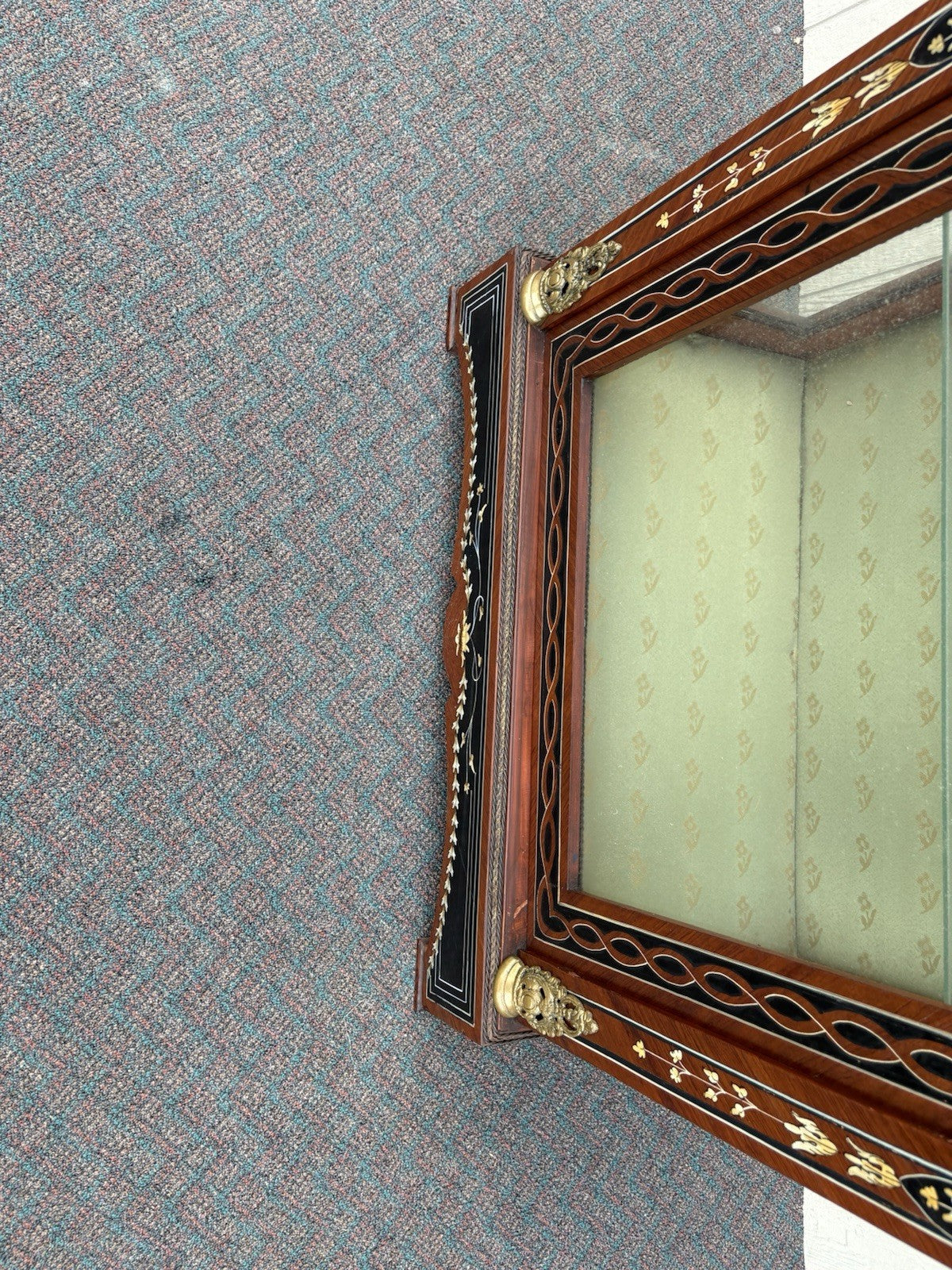 66959 Louis XV Curio China Cabinet with Bronze Ormalu