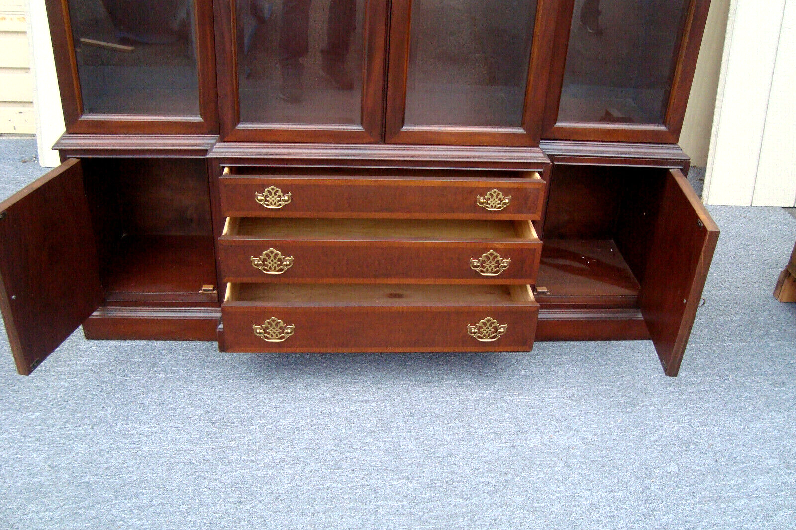 54050 HICKORY Furniture  American Masterpiece Breakfront China Cabinet Curio