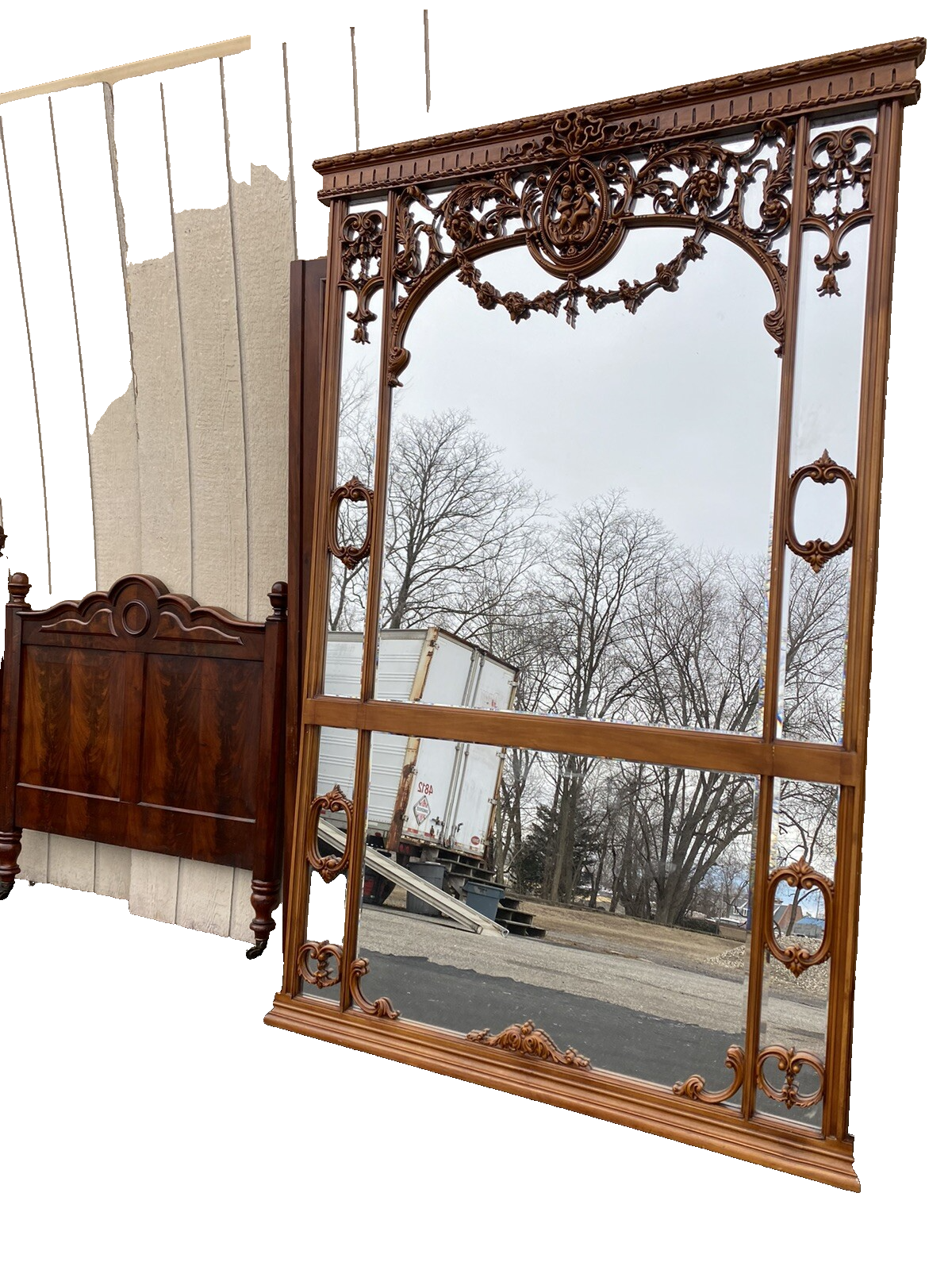 66238 Large Decorator RIO Furniture Fancy Mirror with Cherub s
