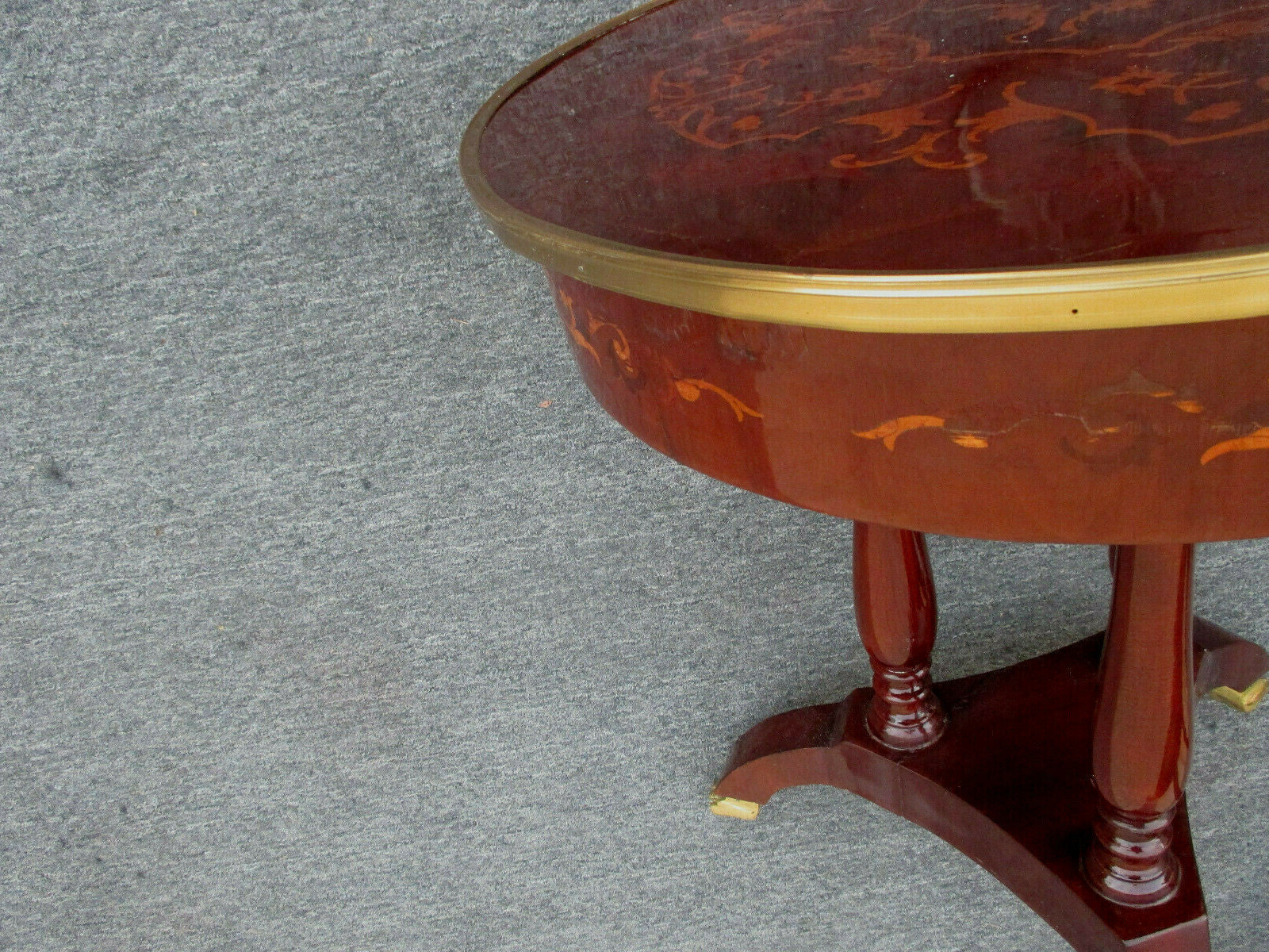 62616 Neoclassical Inlaid and Bronze Lamp Table Stand