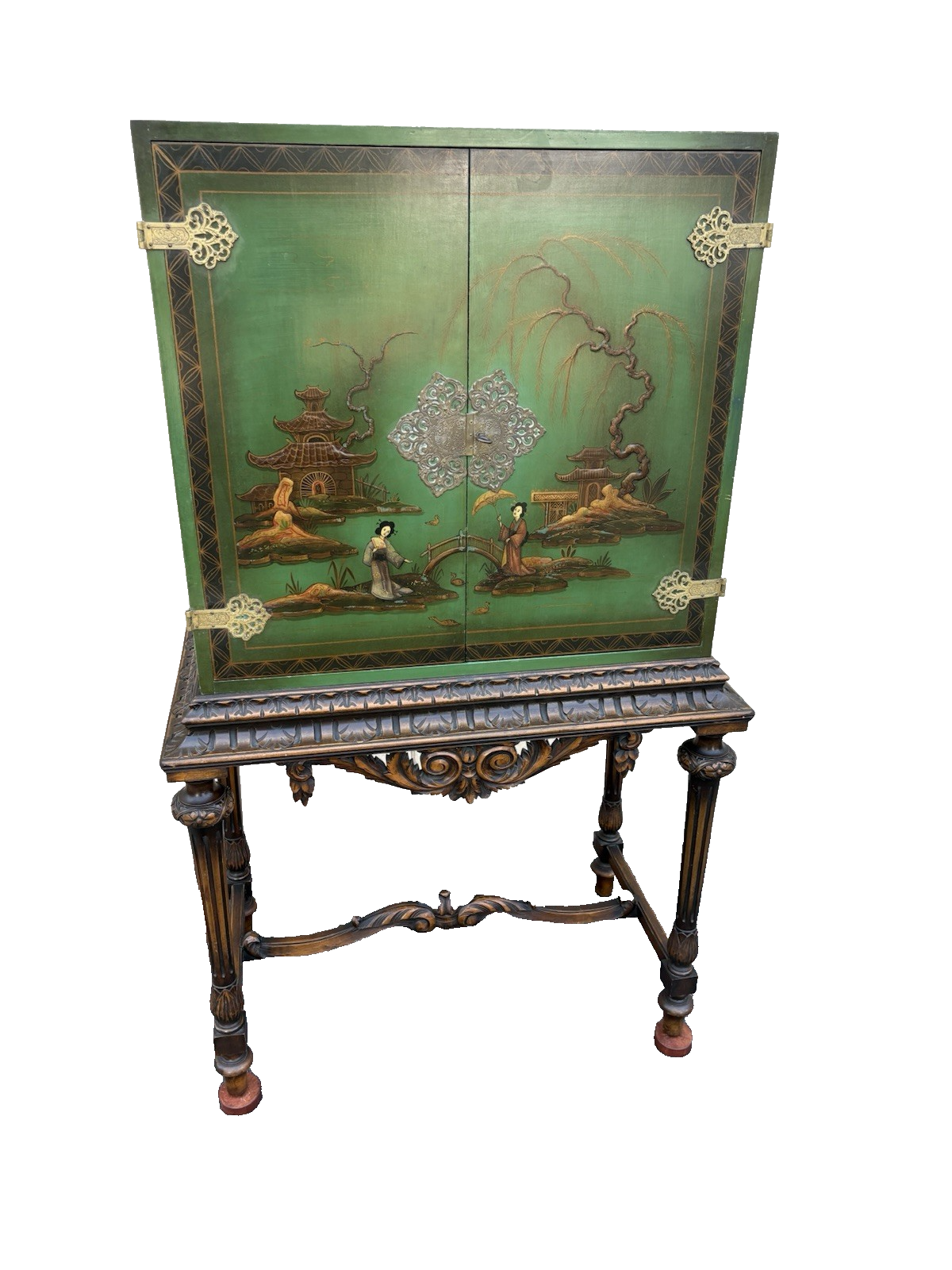 66912  Oriental Liquor Cabinet Bar Storage China Cabinet