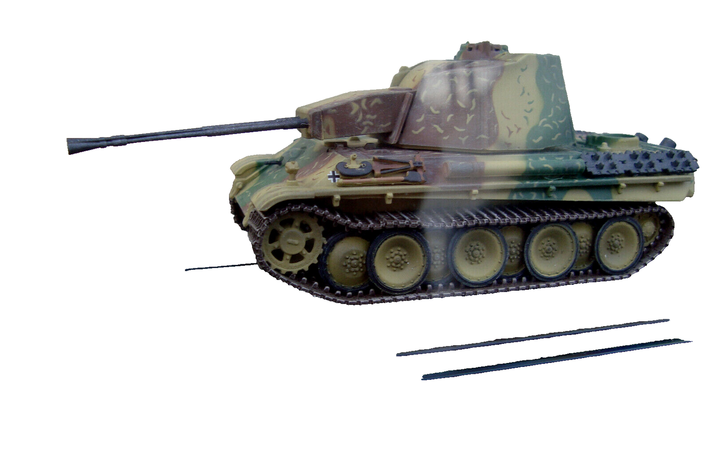 ES 1:     Pair Dragon Armor - WWII Military Small Tanks In Show Case