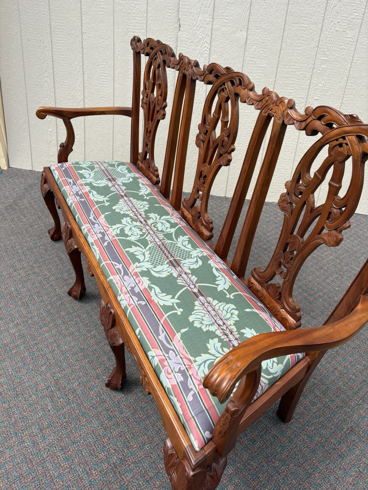 66942   Chippendale Mahogany Claw Foot Settee Loveseat Couch