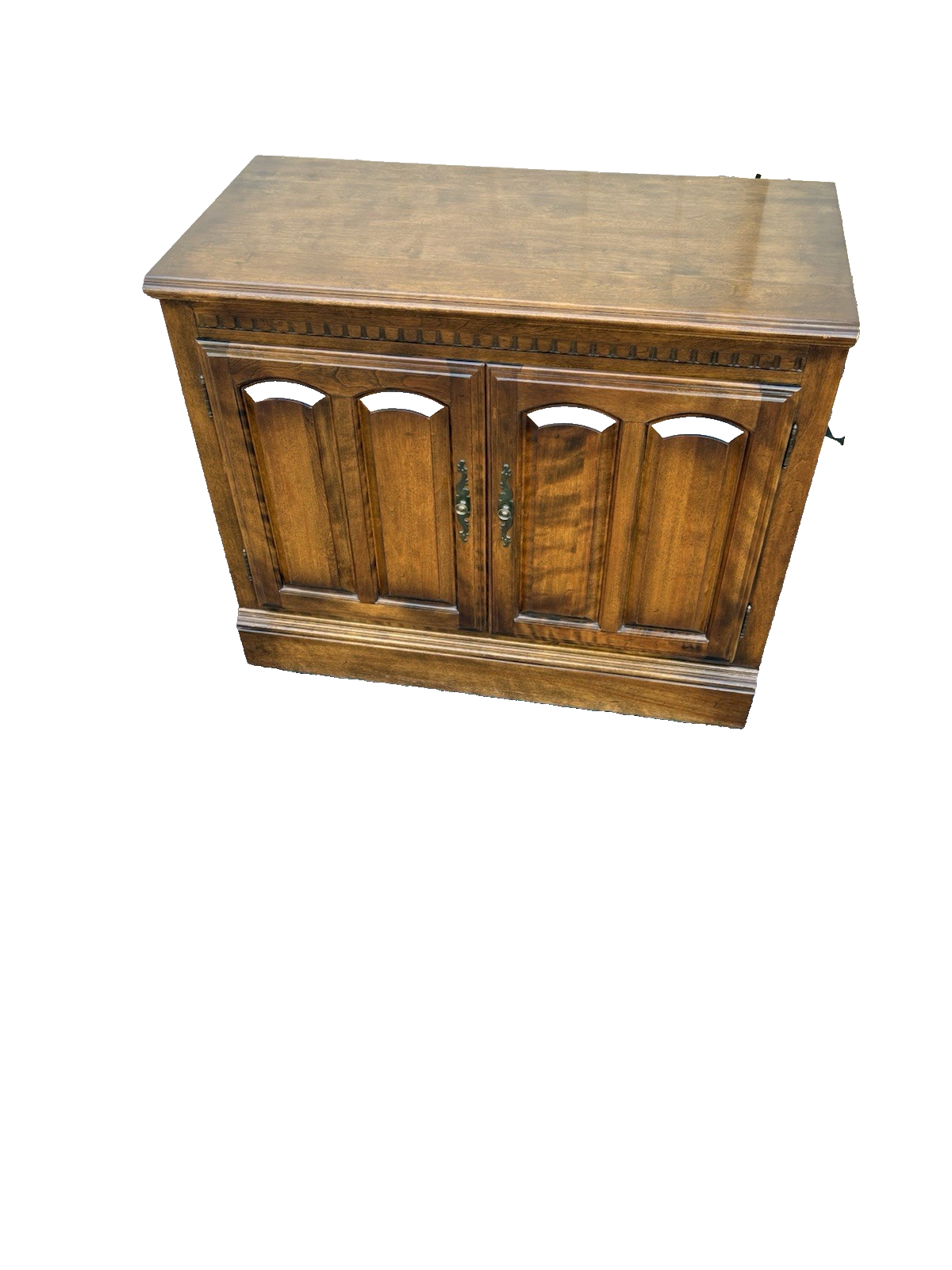 66953 Maple ETHAN ALLEN Curio China Cabinet Bookcase