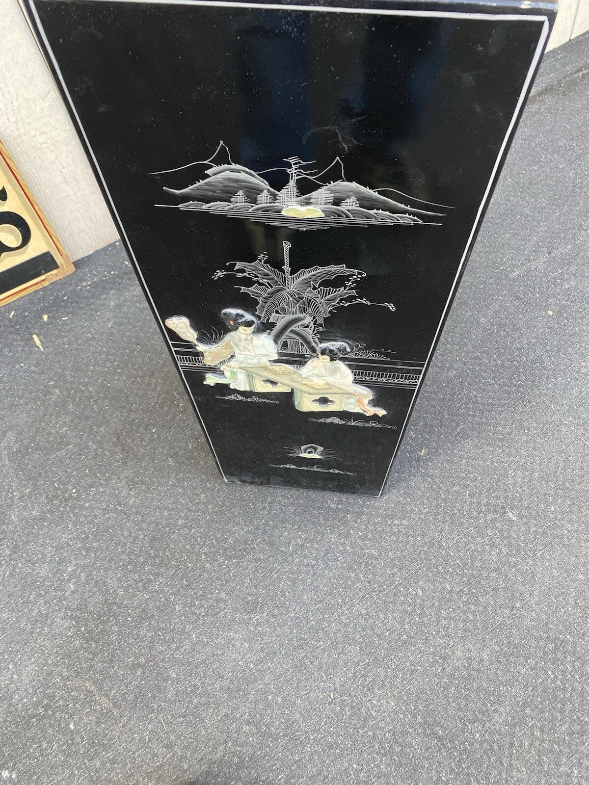 66308 Oriental Plant Pedestal Stand Lamp Table