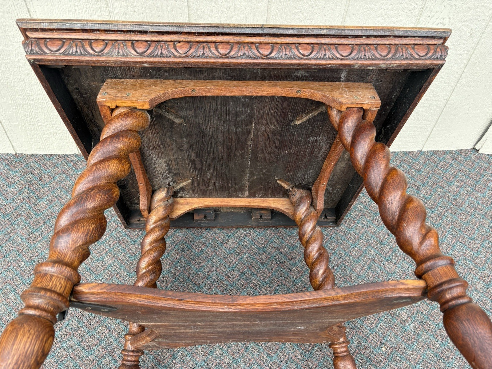 67110 Antique Victorian Oak Claw Foot Lamp Table Stand