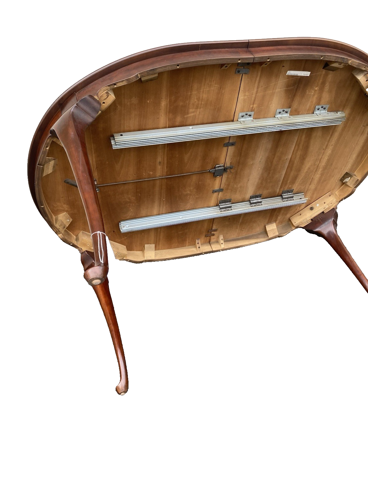 66514 Mahogany Queen Anne Oval Dining Table with NO leafs