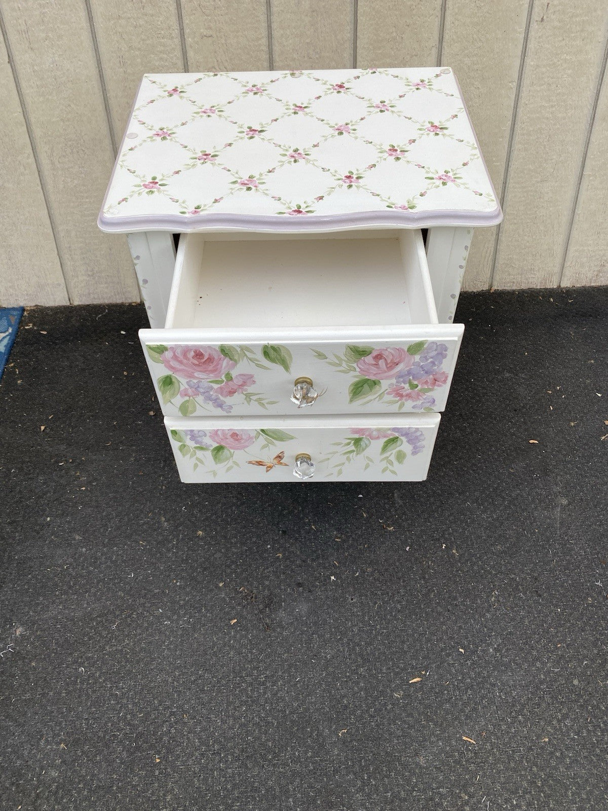 66647   Hand Made Decorator Nightstand End Table Stand