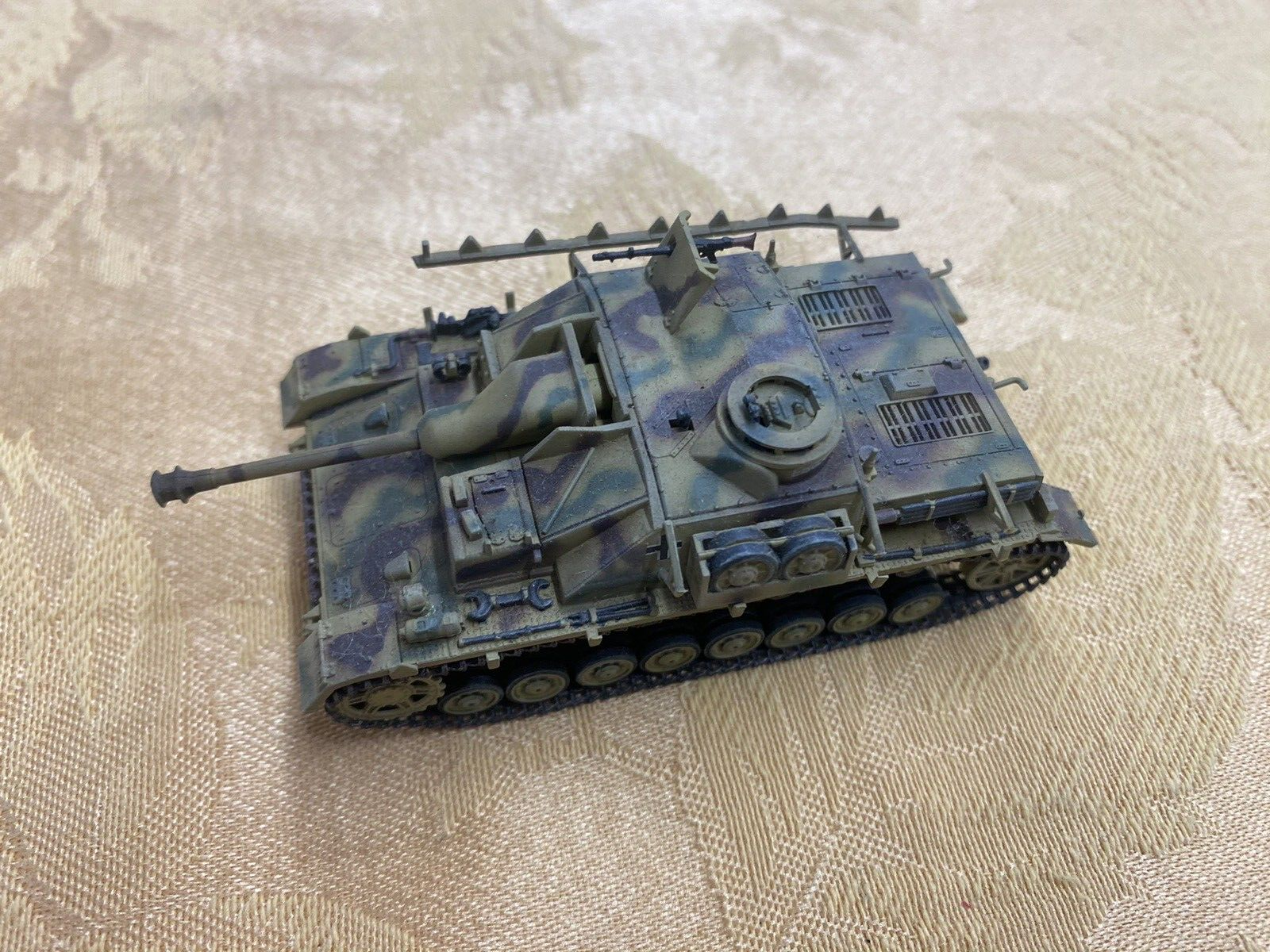 ES 54: Grouping of 7 Military Vehicles  Tanks    3 3/4" to 4" long