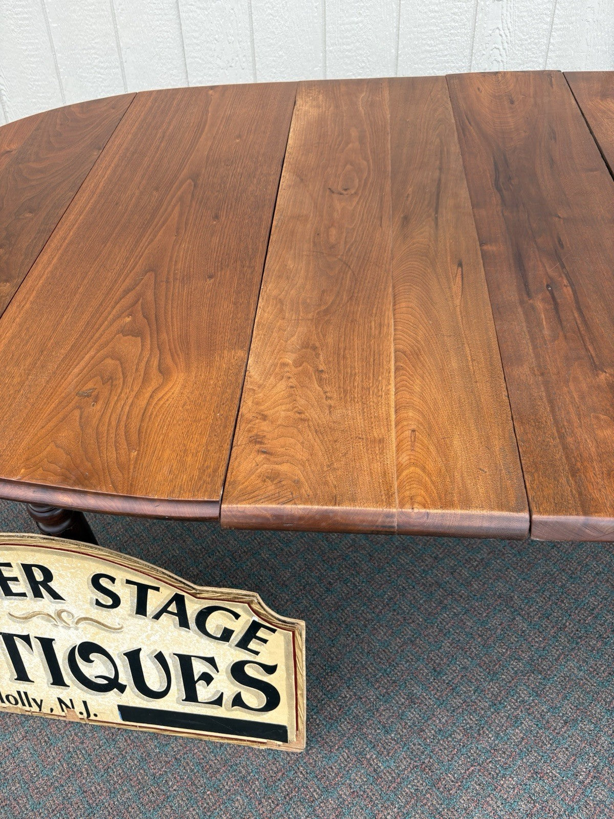 67045 Antique Victorian Walnut Dropleaf Dining Table w/ 2 leafs Top 42" x 48"