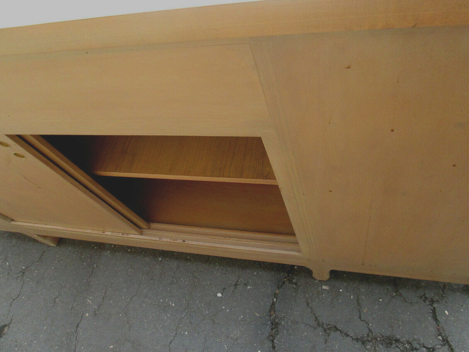 58310  ROSSI BROTHERS CUSTOM CABINET MAKERS PHILADELPHIA CARVED SERVER CABINET